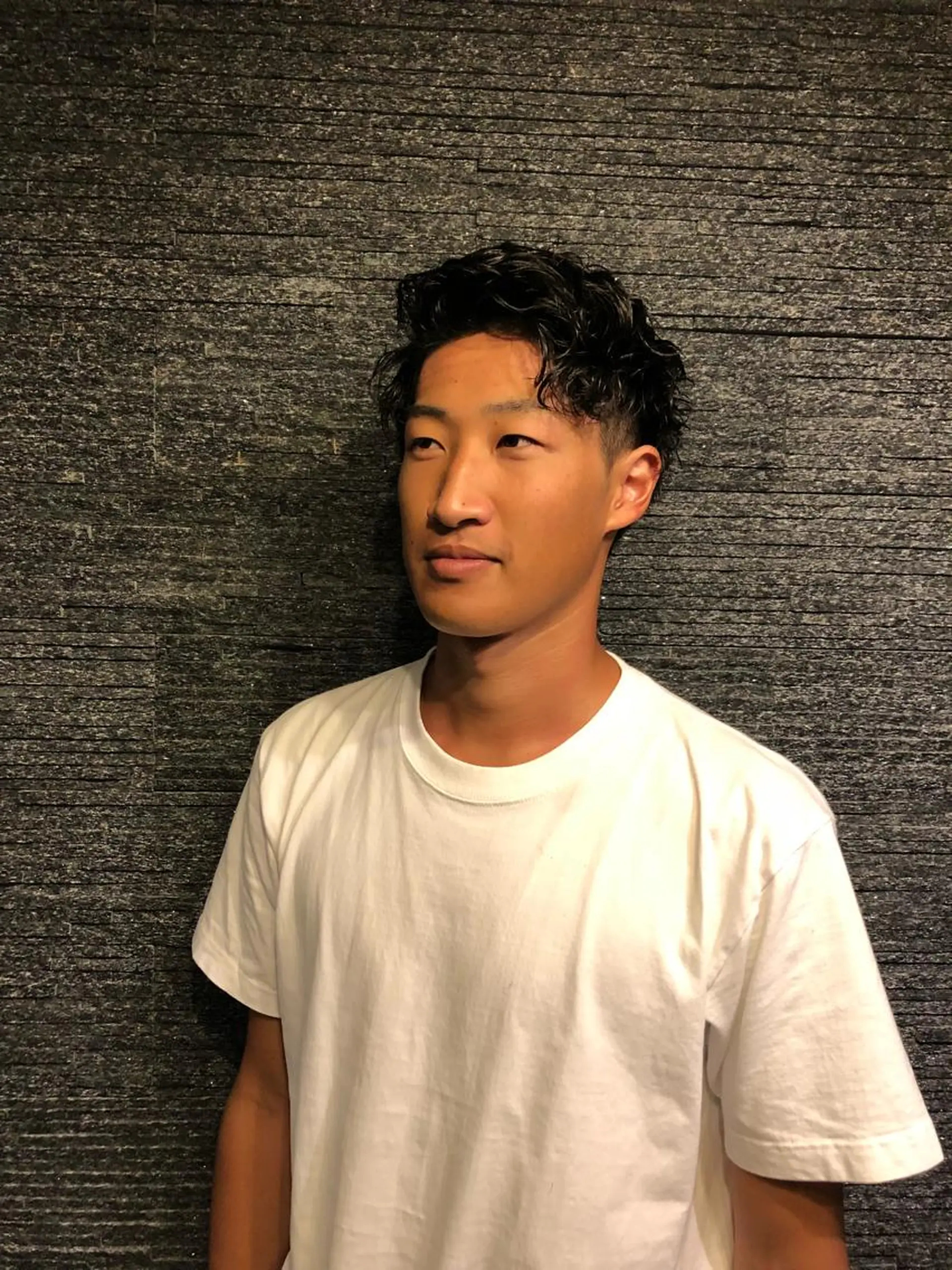 ミディアム パーマ メンズ ヒロ銀座所属・牧 颯斗のヘアスタイル