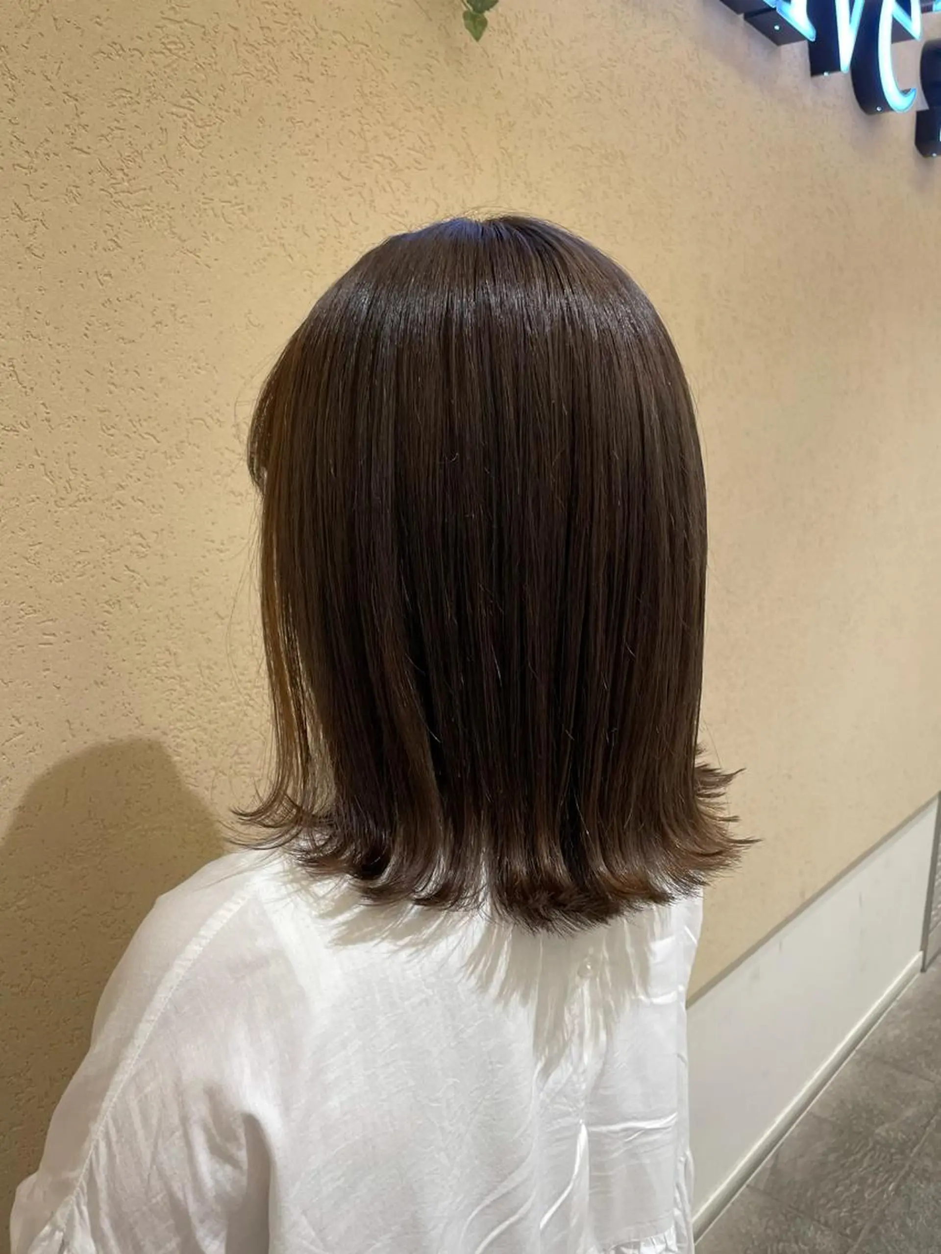 ミディアム カラー シャドールーツ美容師 篠原康太のヘアスタイル