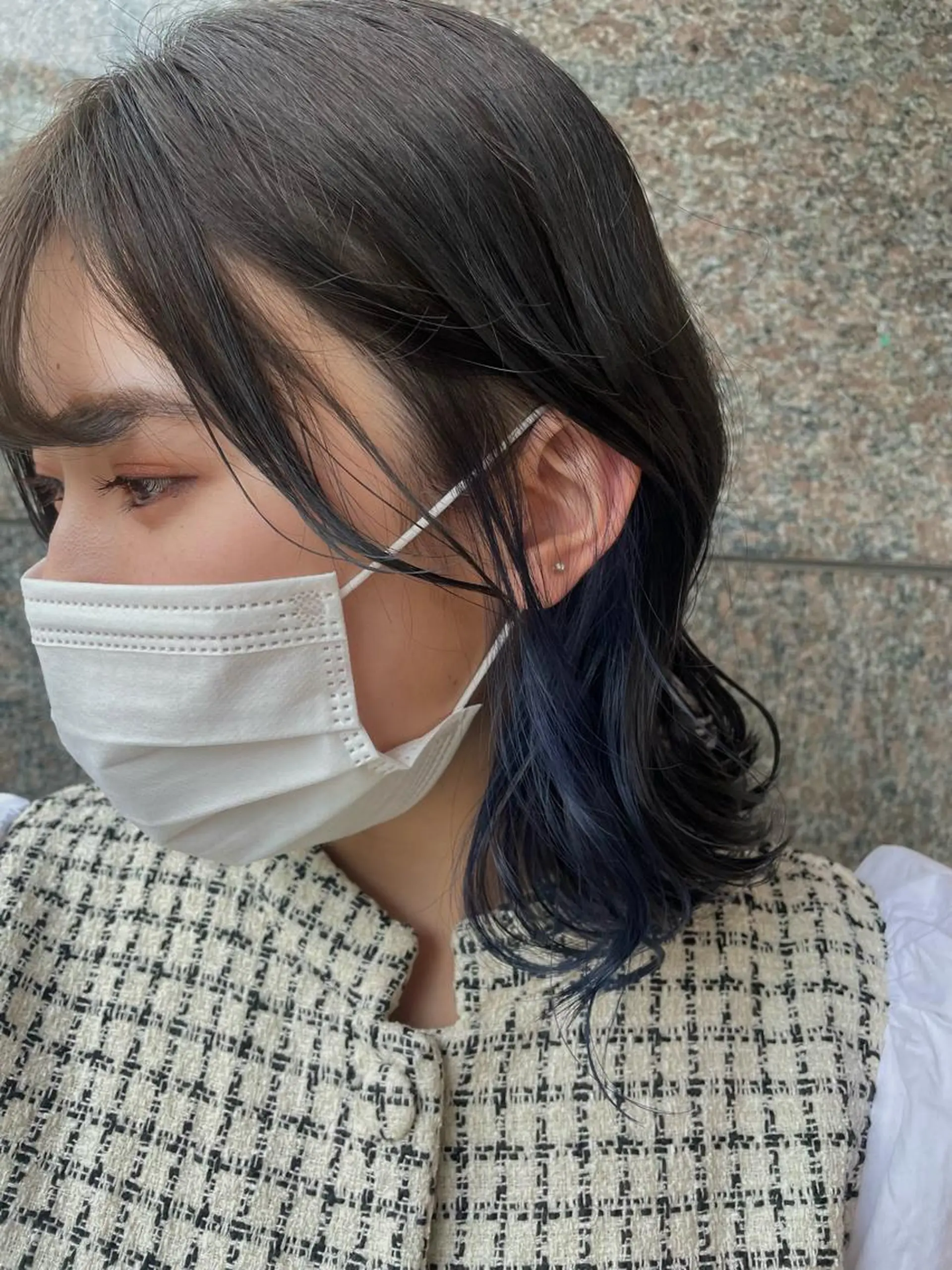 カラー ブリーチ ブルーカラー BLANCA　HAIR西尾所属・新納 杏奈のヘアスタイル