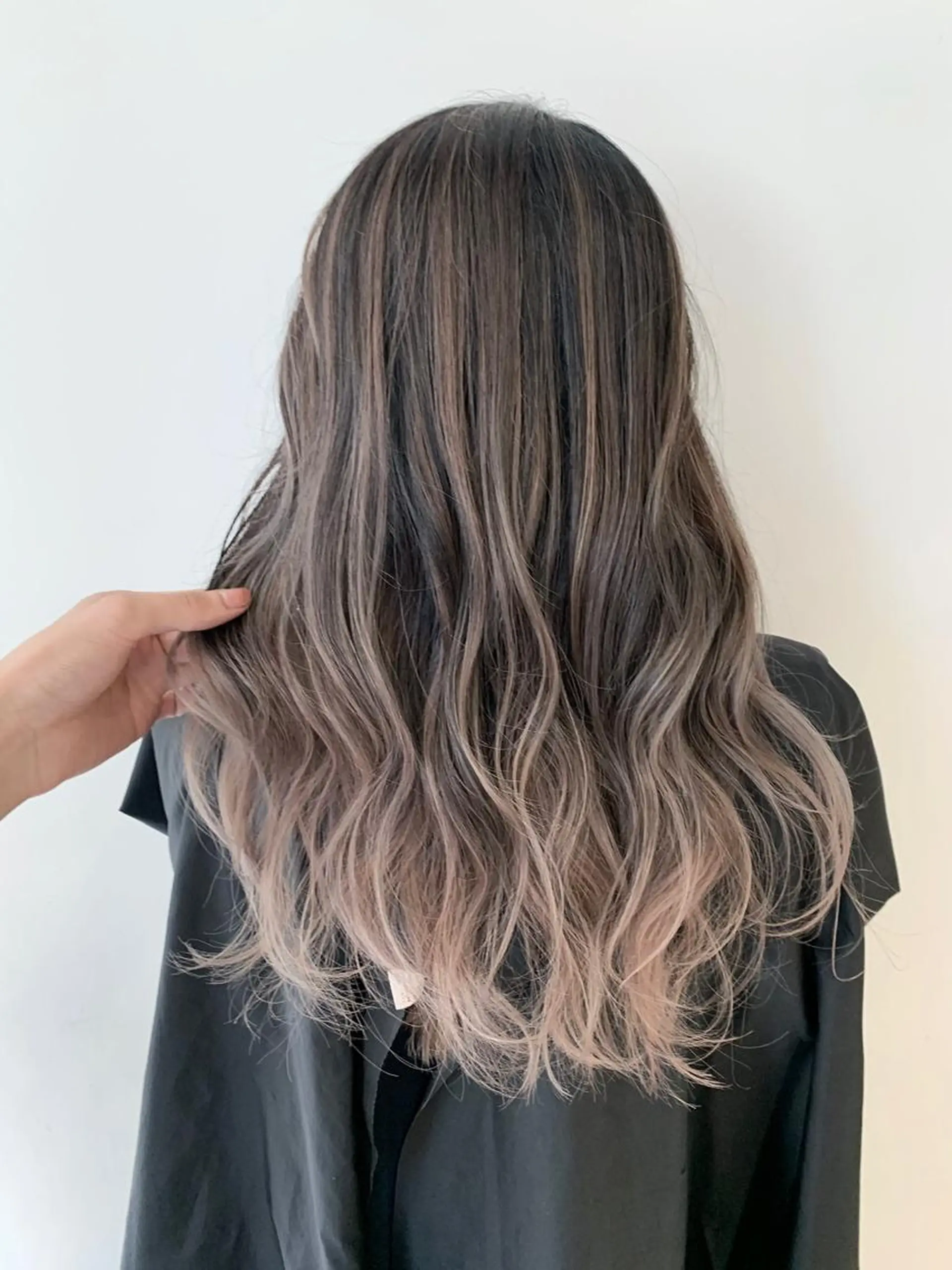 ロング カラー ヘアアレンジ 髪質改善land千葉所属・阿部 圭悟のヘアスタイル