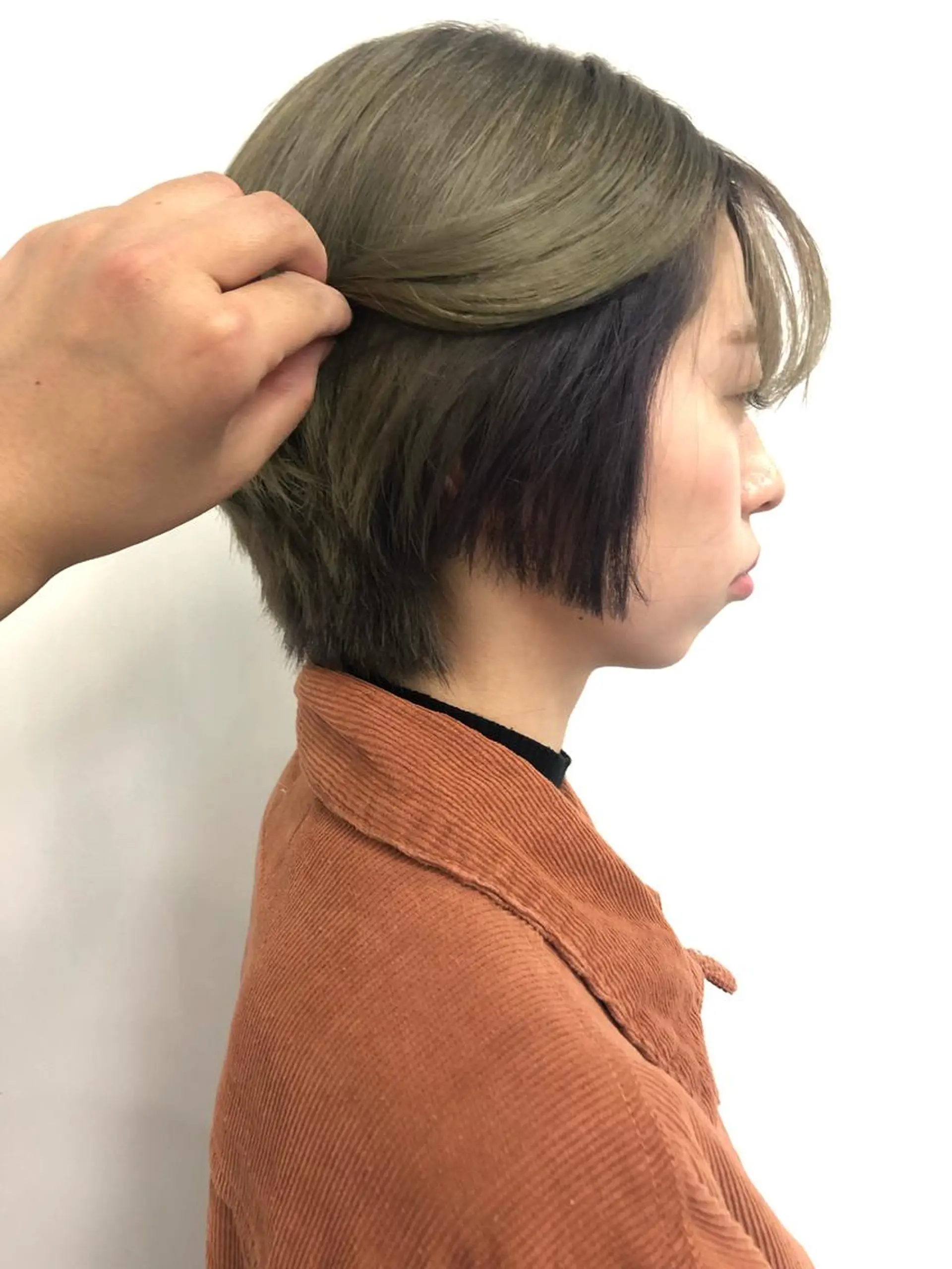 ショート カラー CoCooN Hiromiのヘアスタイル