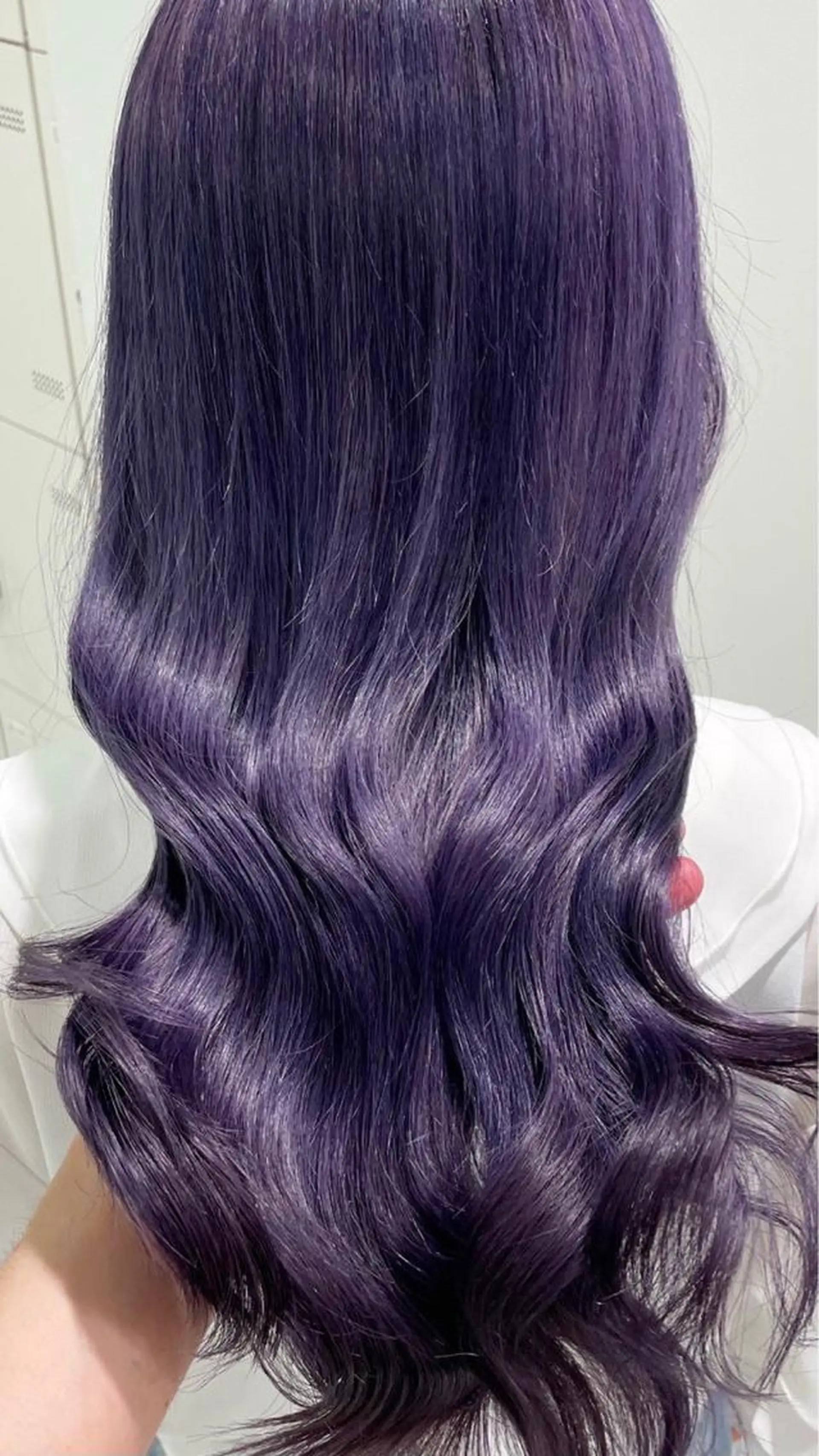 ロング カラー パーマ ヘアアレンジ メンズ キッズ ネイル マツエク・マツパ ラベンダーカラー 🪞ハイトーン🪞 🤍waka🤍のヘアスタイル