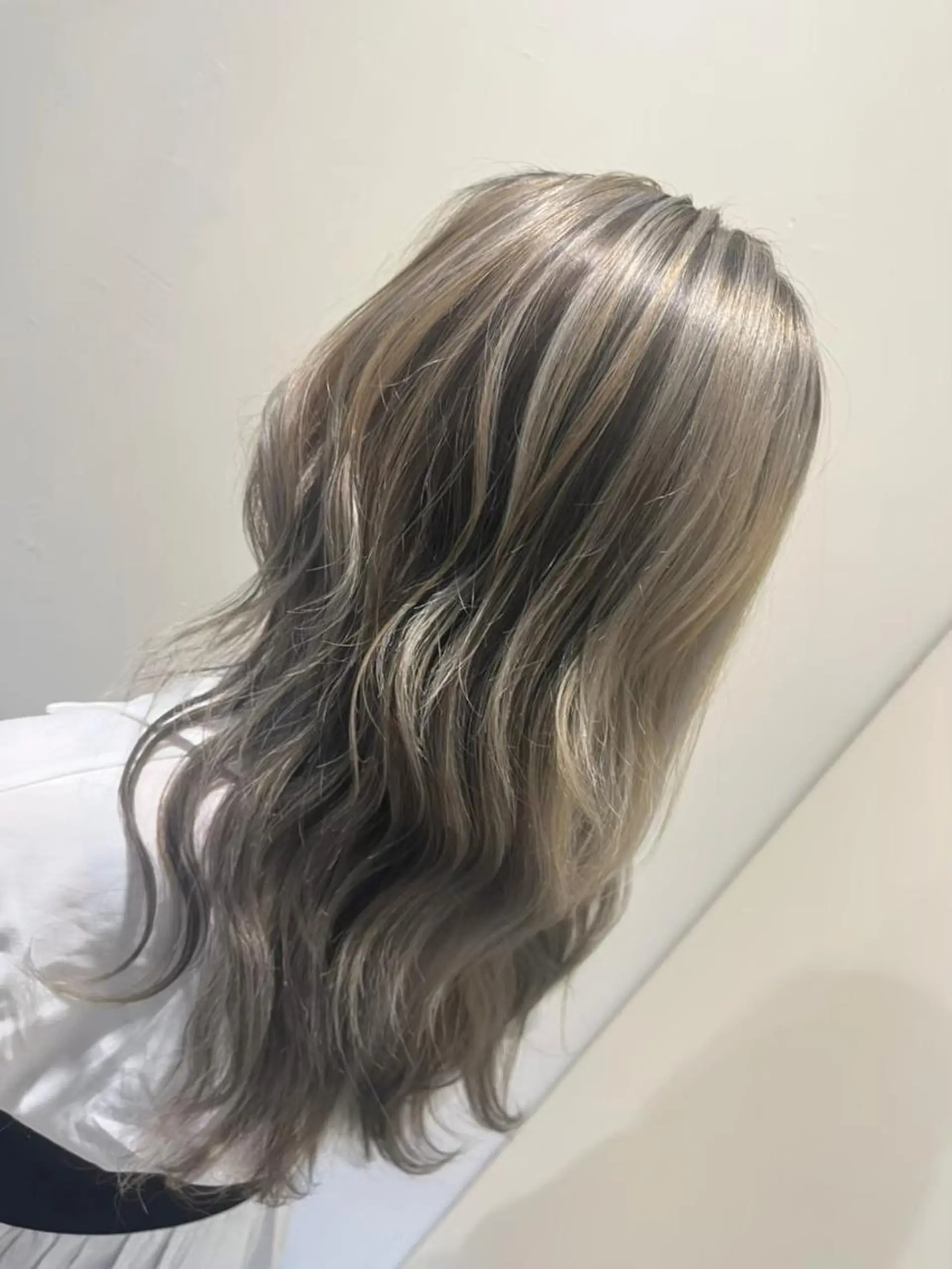 カラー セミロング 癖撃退し隊サロンの人 名古屋 栄 矢場町のヘアスタイル