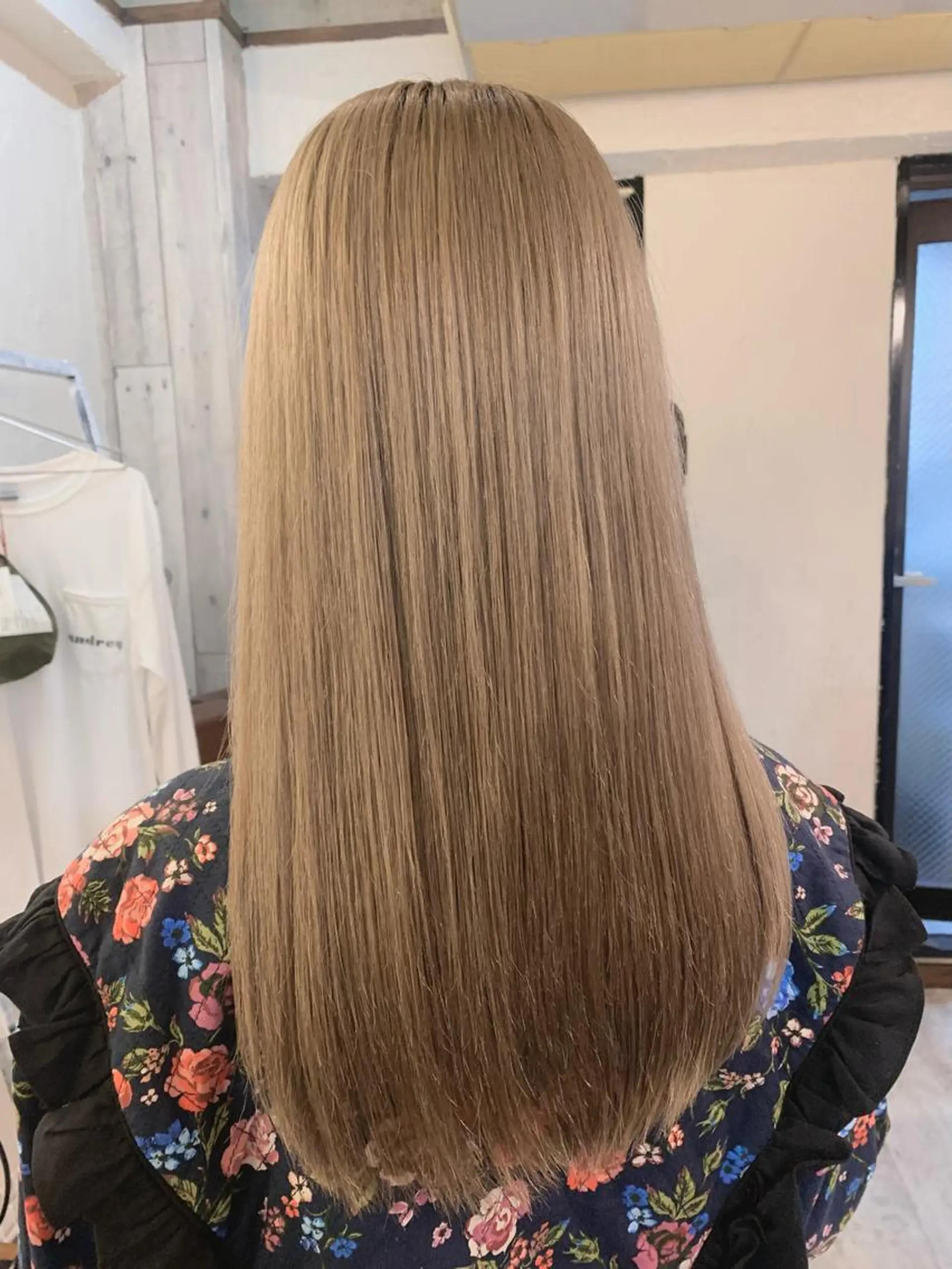 ロング カラー カット ヘアカラー トリートメント conne&riri所属・MA YUのヘアスタイル