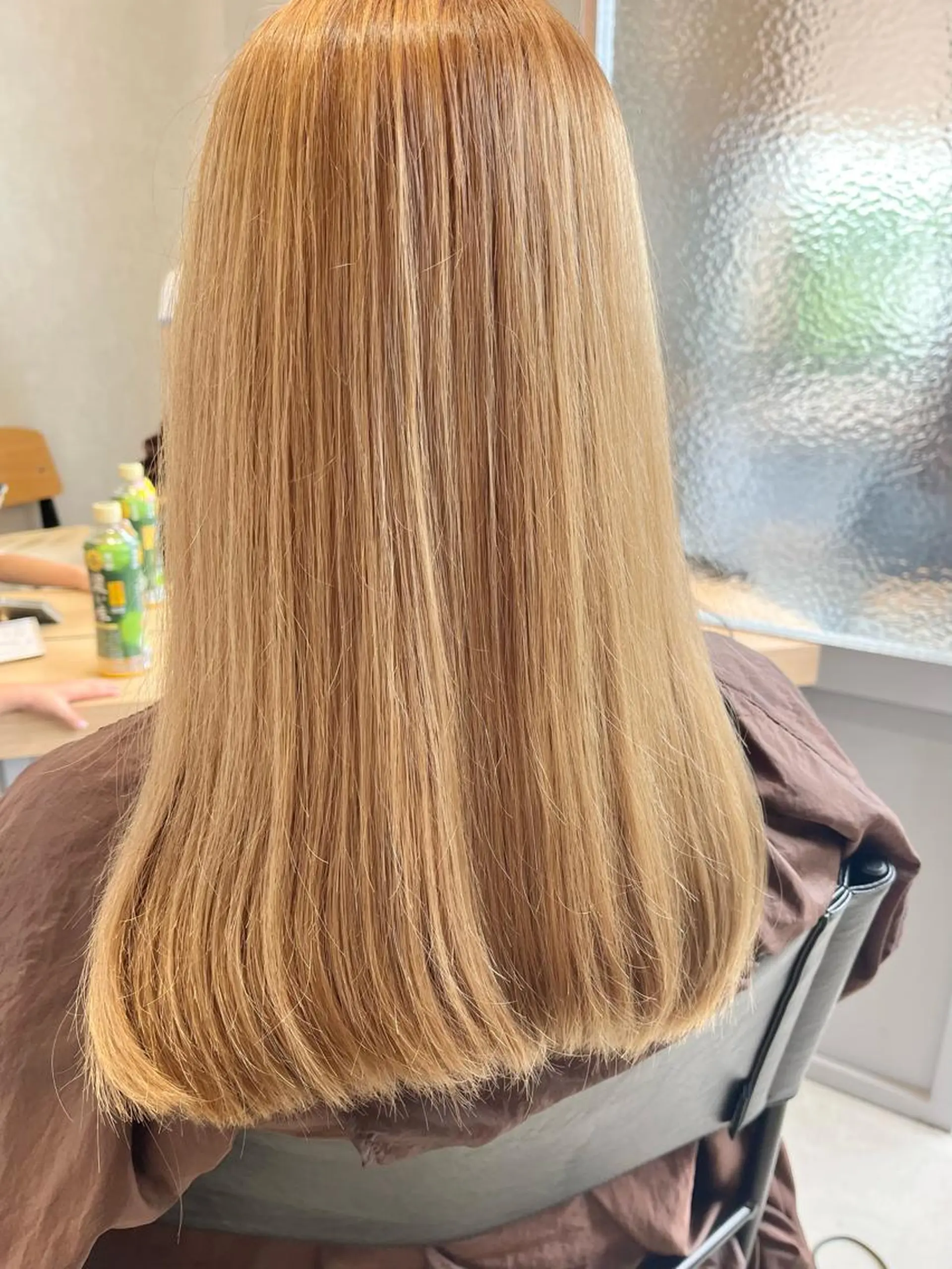 ロング カラー ブリーチ ハイトーンカラー 斉藤 果音のヘアスタイル