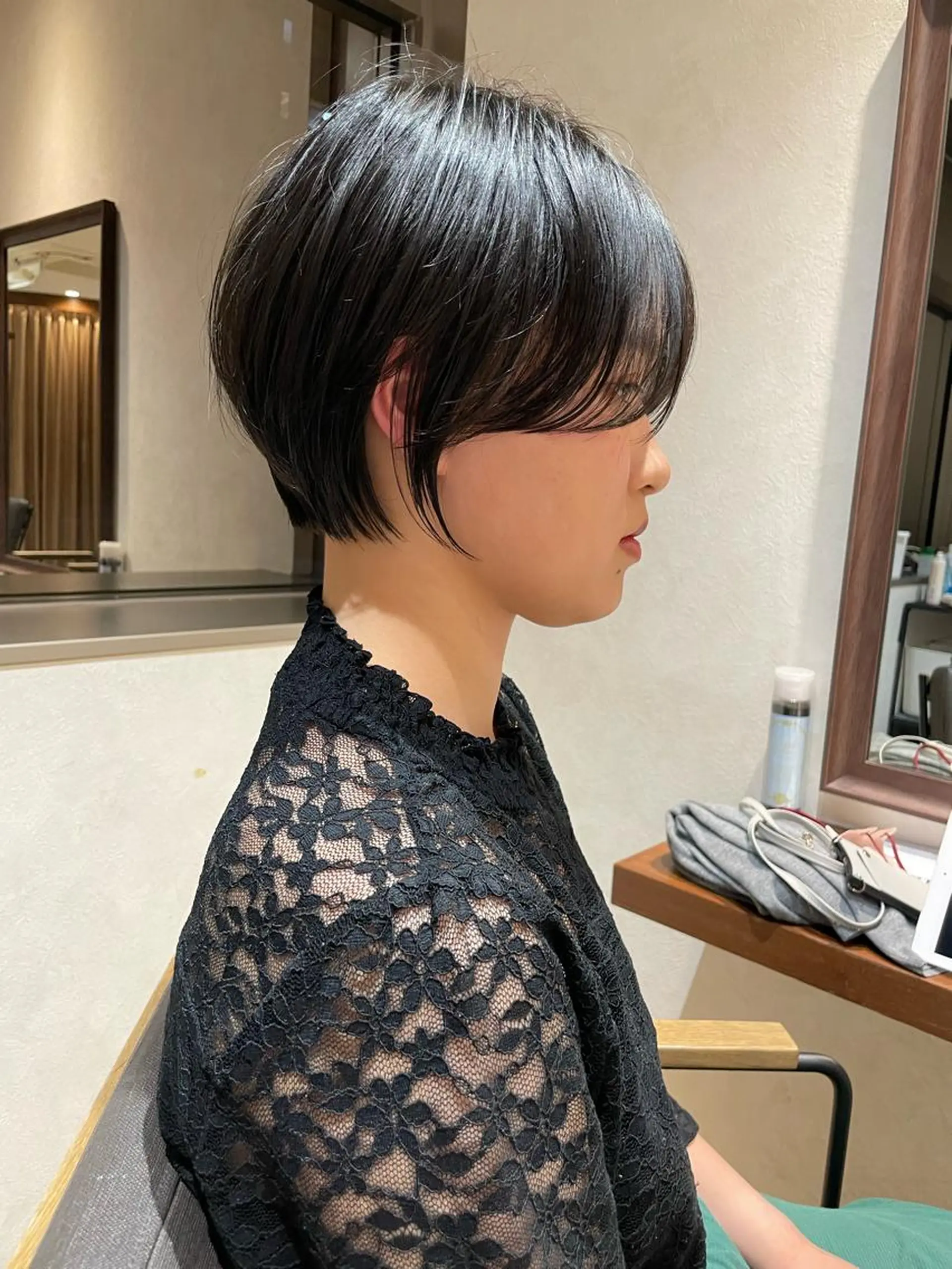 ショート ショートボブ ボブ 顔周りカット ショートヘア 小顔カット 💛ブリーチ&カット LEON🩶のヘアスタイル