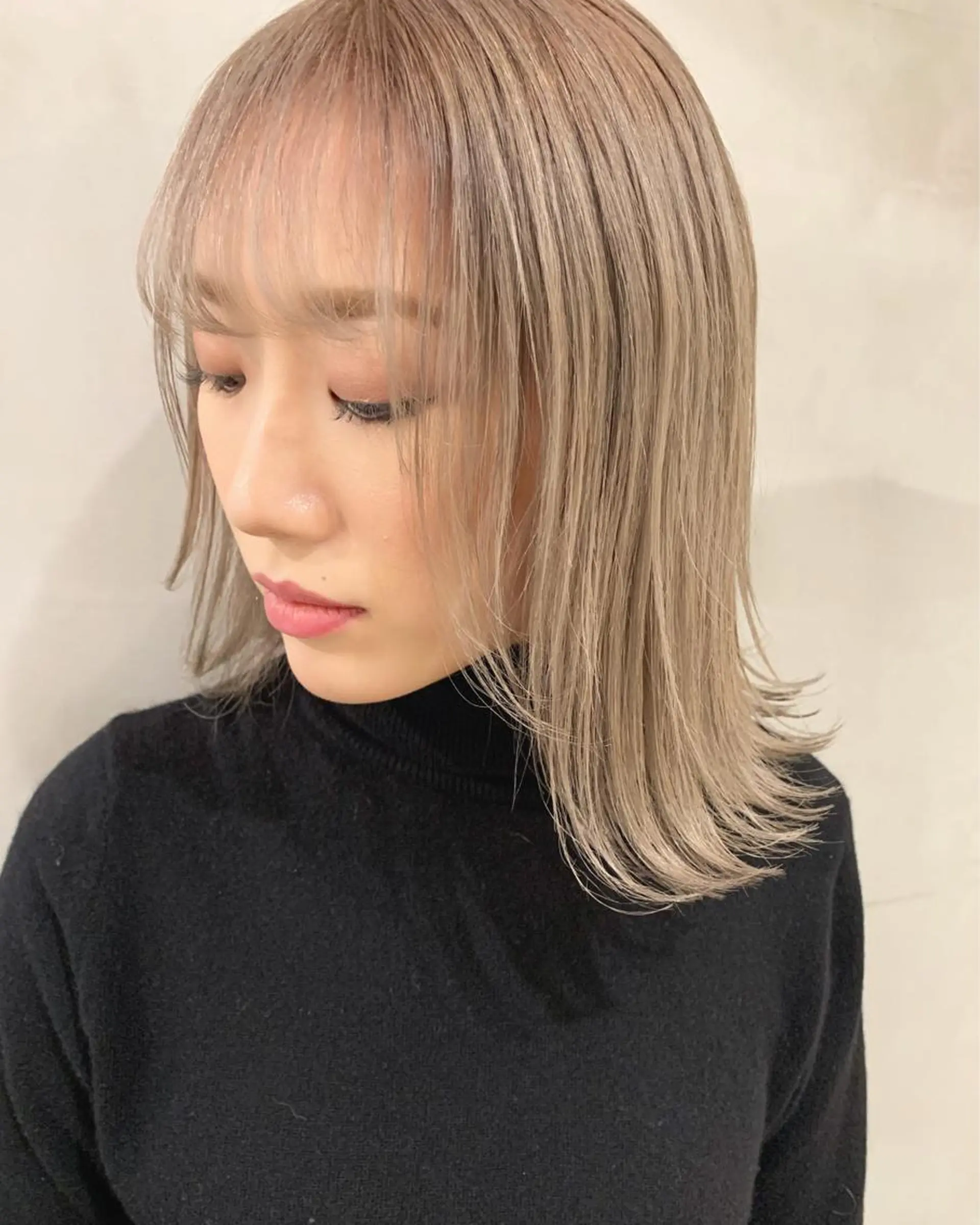 ミディアム カラー カット ヘアカラー トリートメント 優 作のヘアスタイル