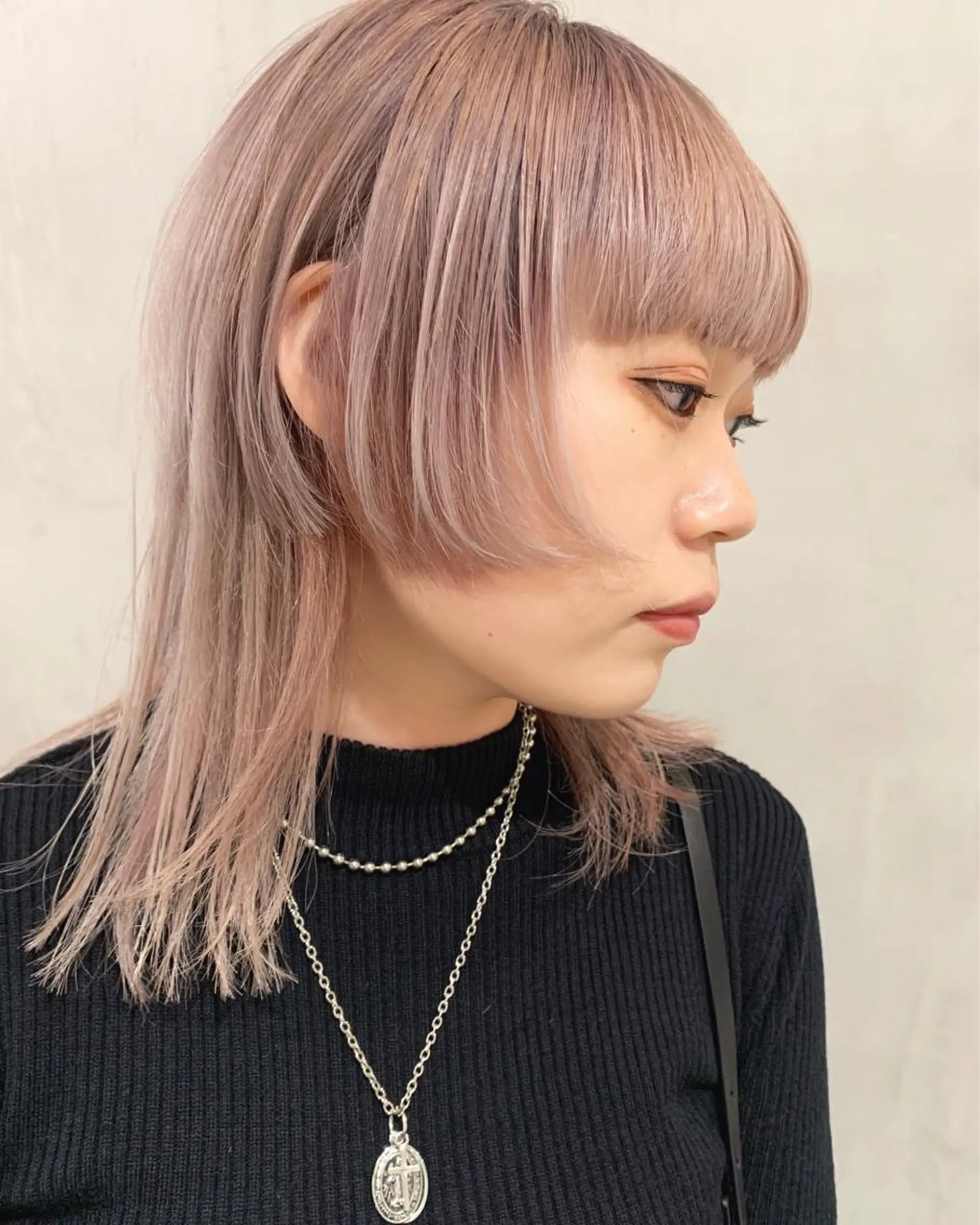 ミディアム カラー カット ヘアカラー トリートメント 優 作のヘアスタイル