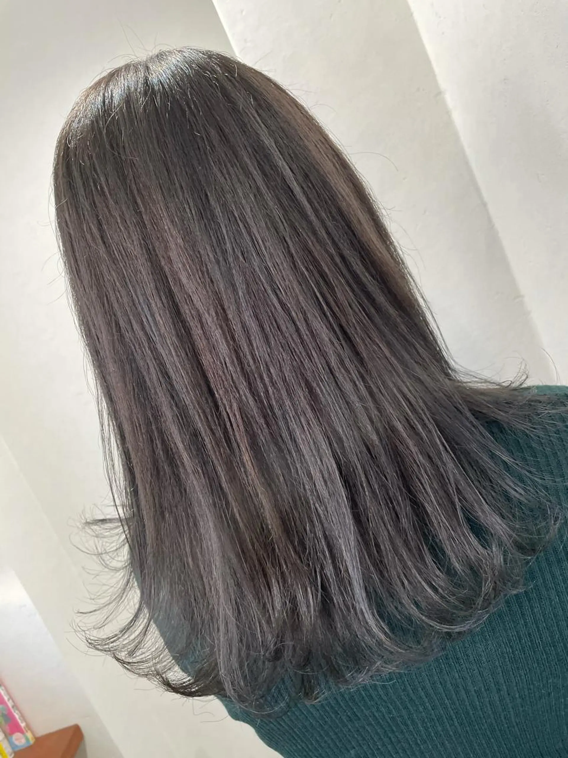 カラー カット ヘアカラー 塩崎 明菜のヘアスタイル