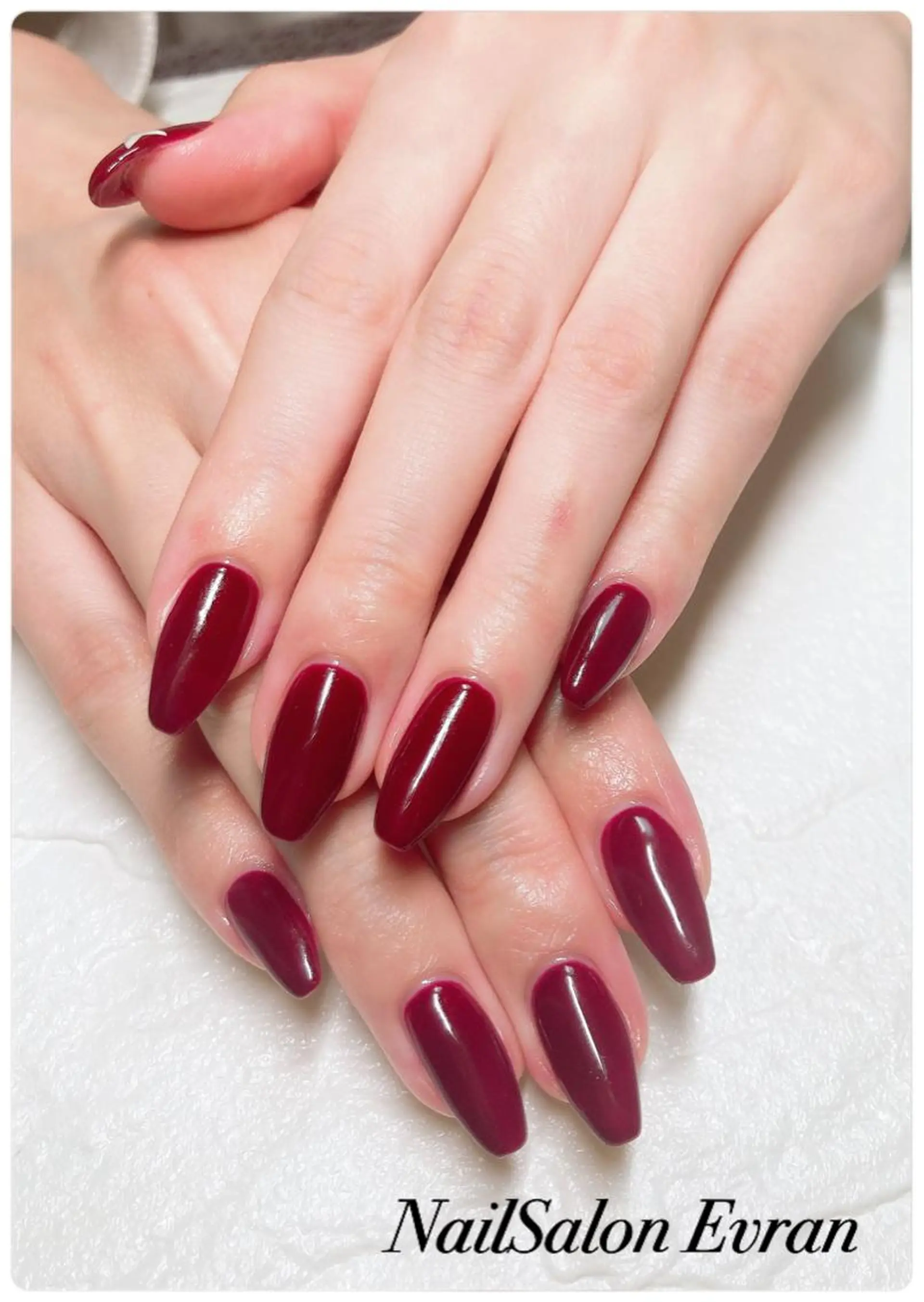 ネイル アートネイル フレンチネイル マグネットネイル 持ち込み ニュアンスネイル ハンドネイル Nail salon Evranのネイルデザイン