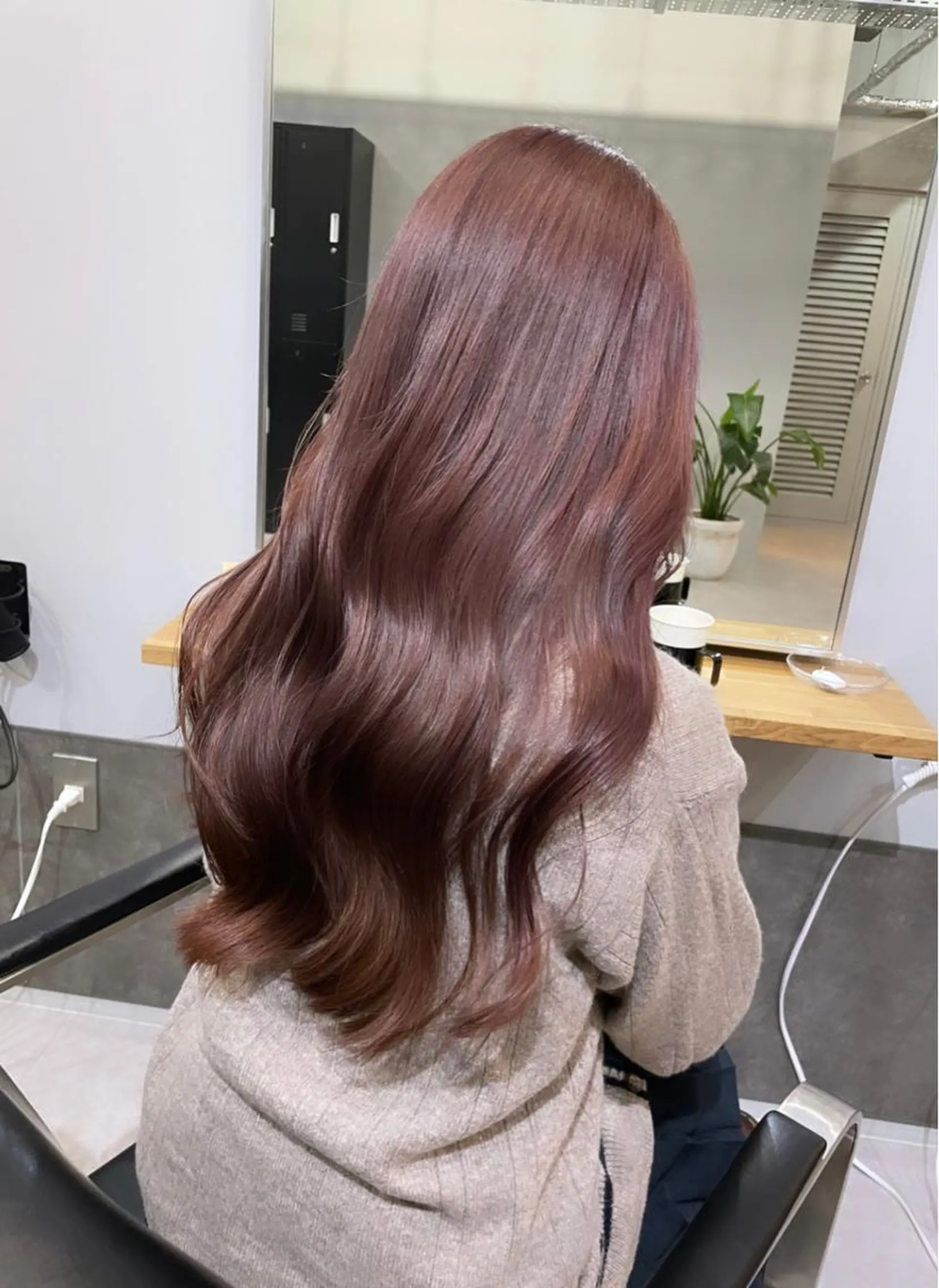 ロング カラー ヘアカラー ミルクティーベージュ ❤︎レイヤー　MIAのヘアスタイル