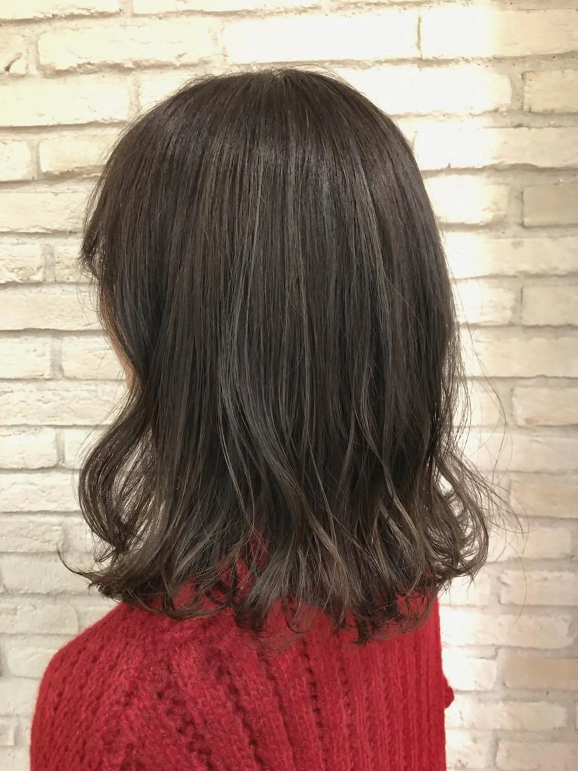 ミディアム カラー グレージュ ハイライトカラー ハイライト oggi +KENJE所属・大平 美沙のヘアスタイル