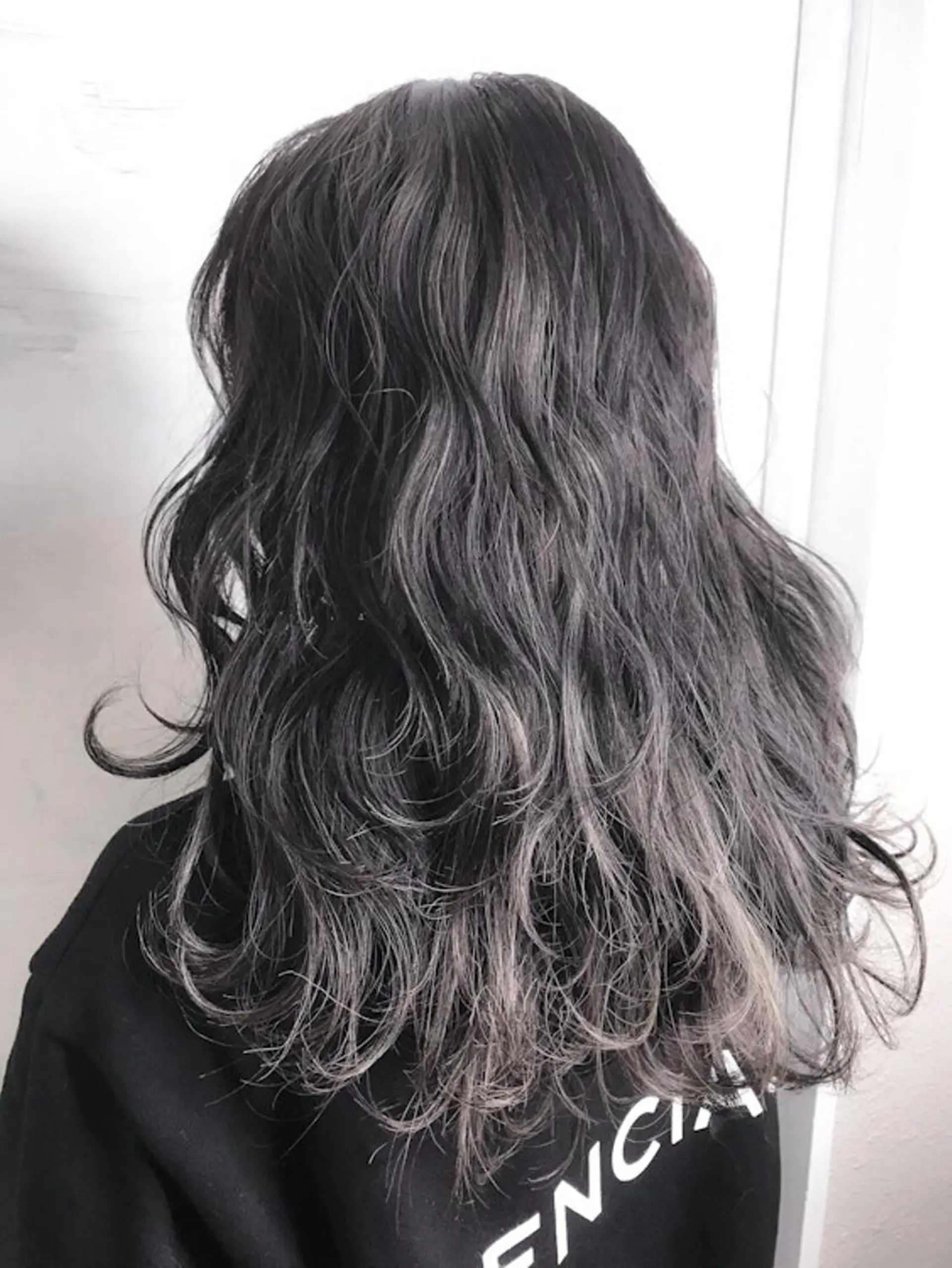 セミロング カラー ハイライトカラー ハイライト ヘアカラー BOX mico.のヘアスタイル