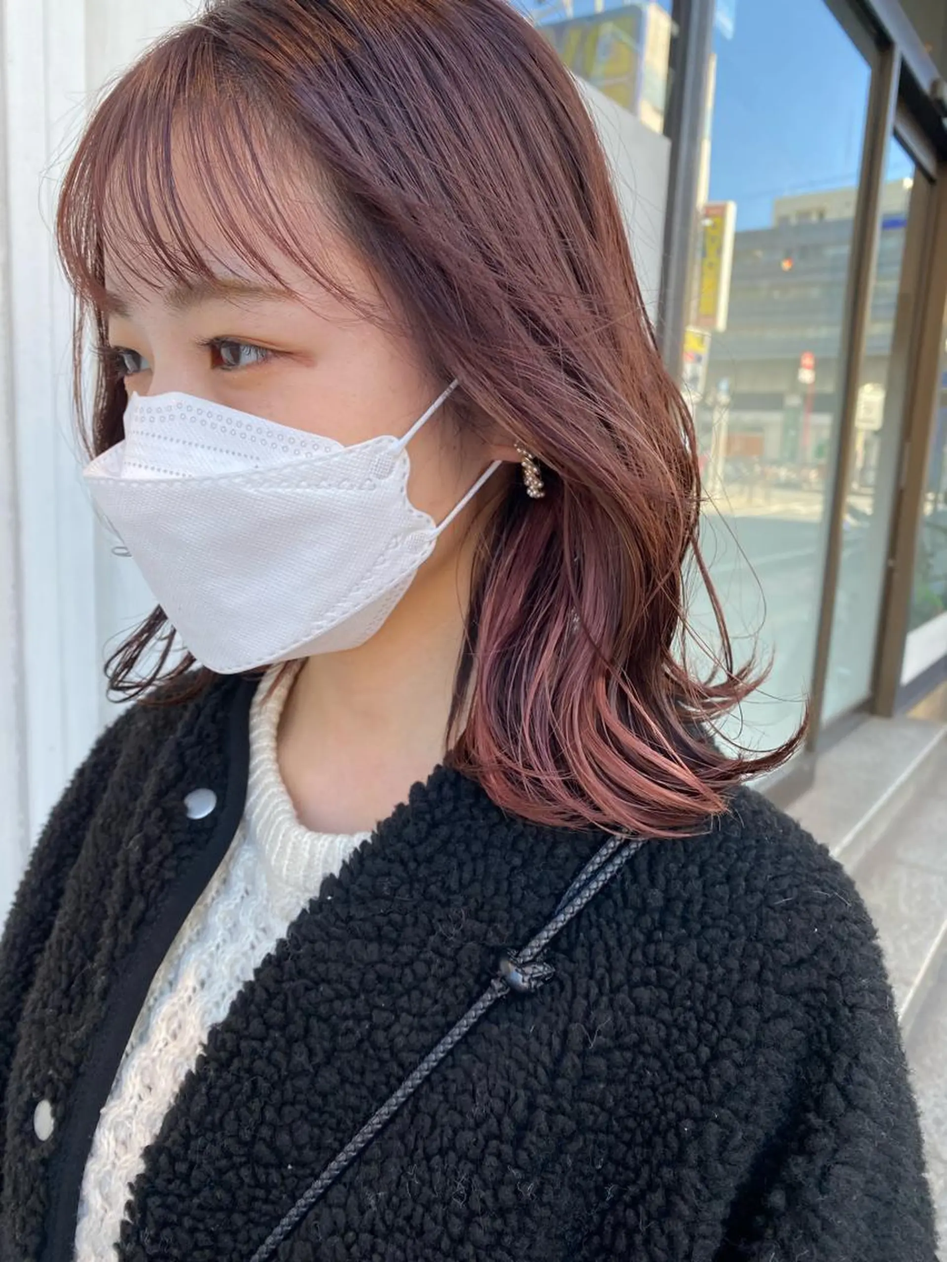 ミディアム 小林 朋花のヘアスタイル