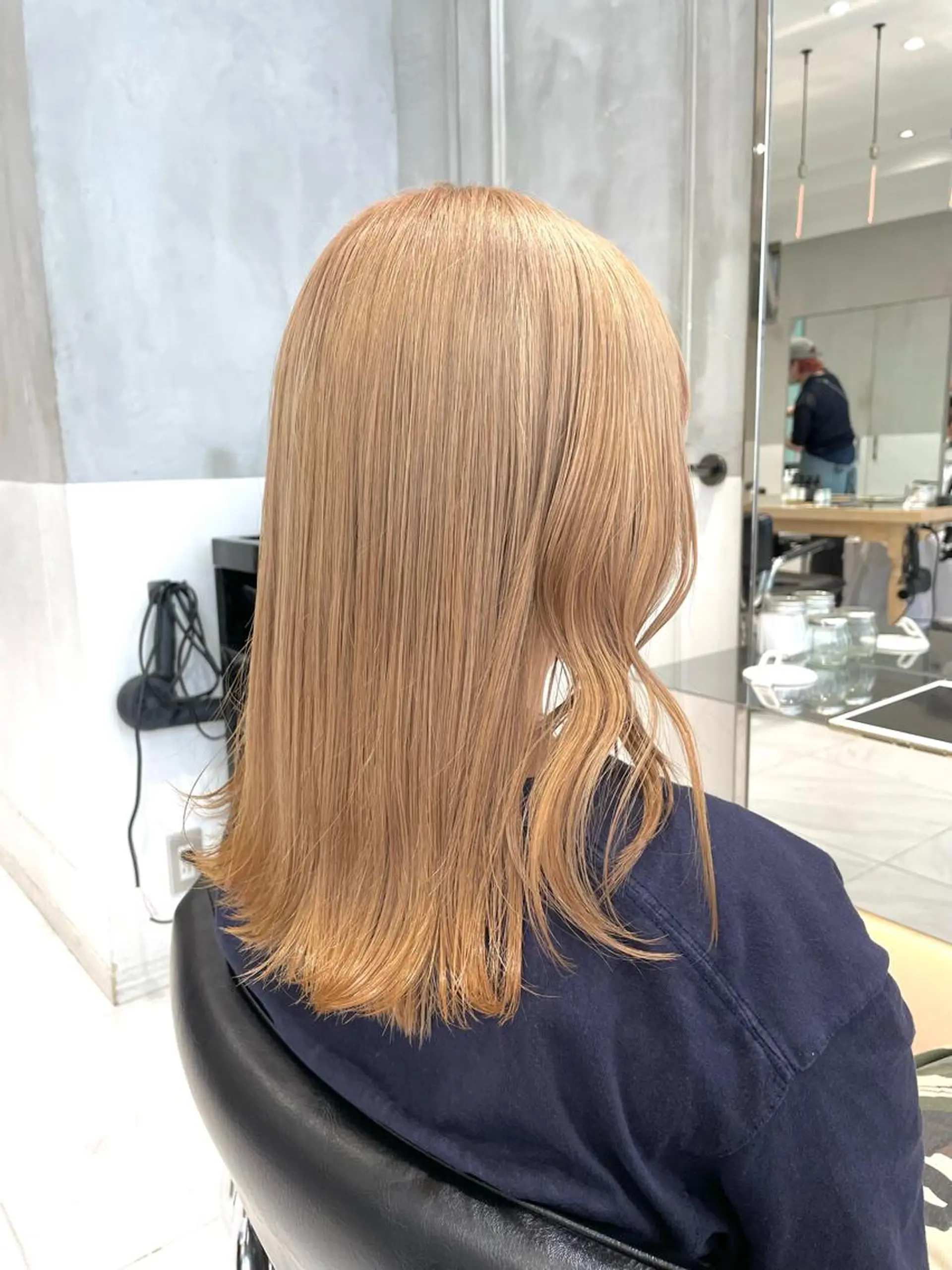 ミディアム ヘアカラー トリートメント ヘッドスパ ヘアセット 透明感ブリーチ カラー✨有坂映哉のヘアスタイル