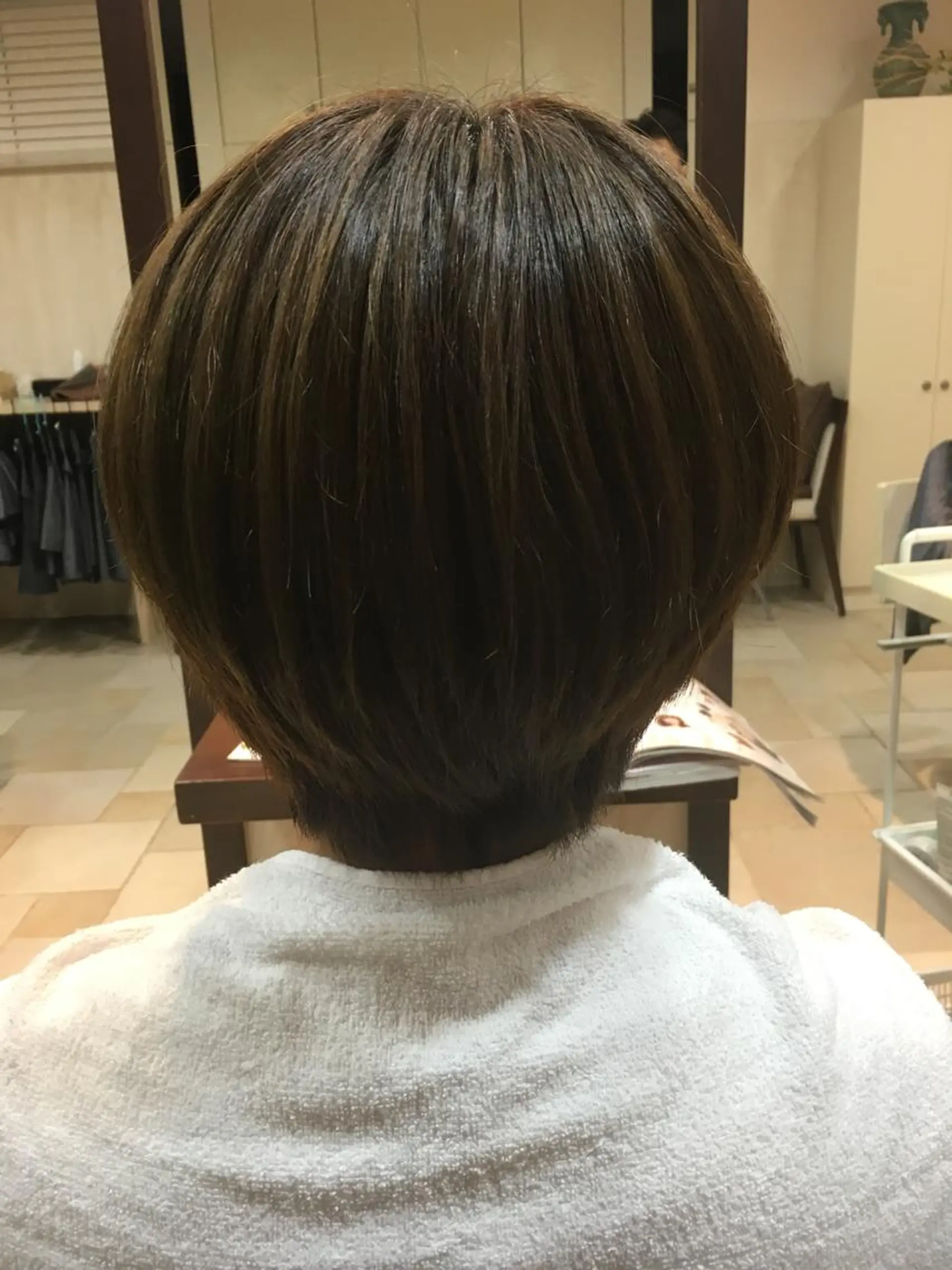 ショート カラー ブラウンカラー hair＆make cocoRo所属・今井 詩織のヘアスタイル