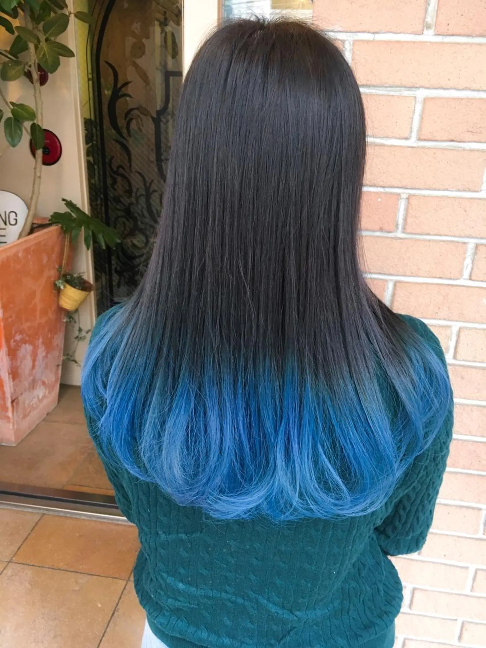 ロング カラー ブルーカラー グラデーションカラー 北條 優輝のヘアスタイル