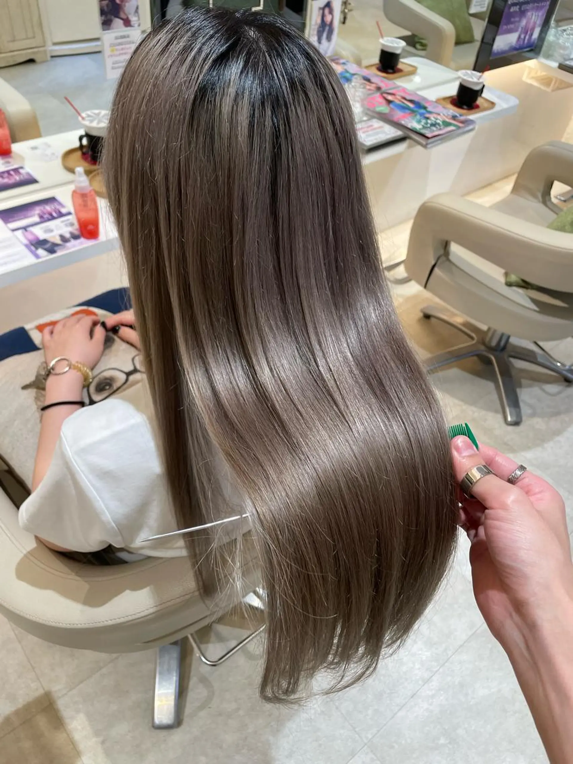 ロング 髪質改善 トリートメント 髪質改善・縮毛矯正 濱　泰賀のヘアスタイル