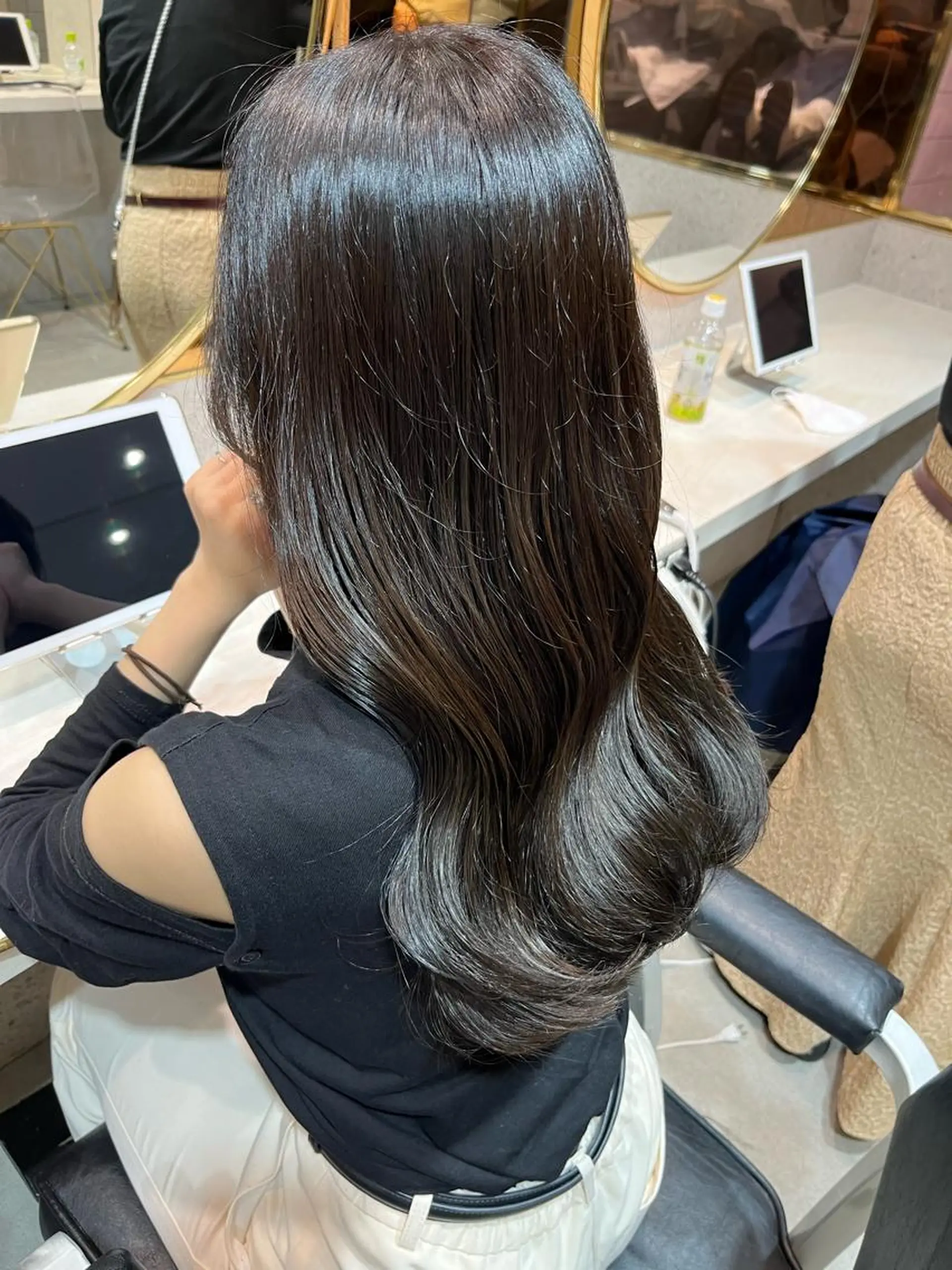 ロング アッシュ オレンジブラウン 顔周りカット 髪質改善 韓国風ヘア ヘアカラー トリートメント 暖色カラー/新宿/韓 国風レイヤー鮫島志穂のヘアスタイル
