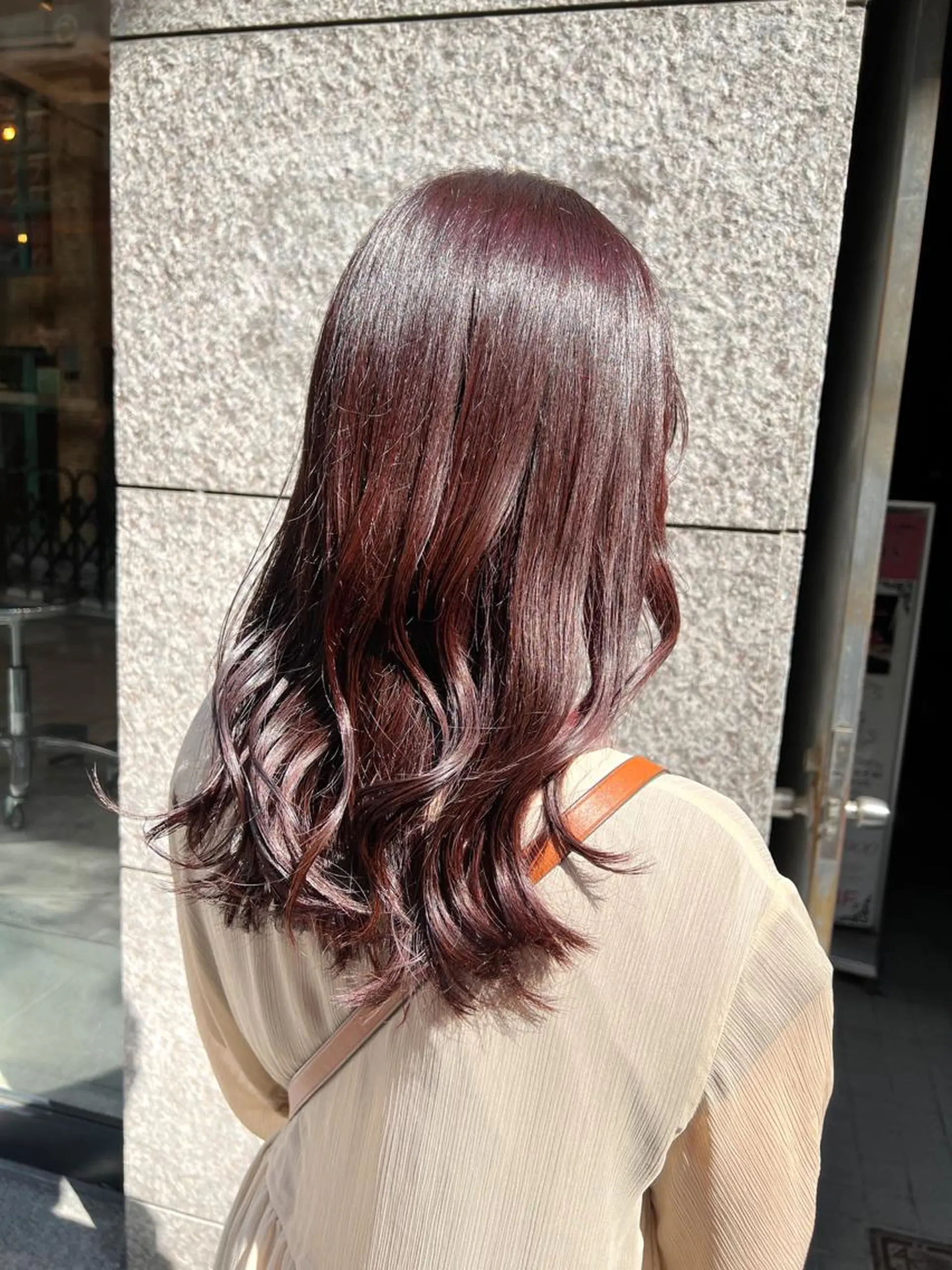 ロング カラー ピンクカラー ノイシキ サキのヘアスタイル