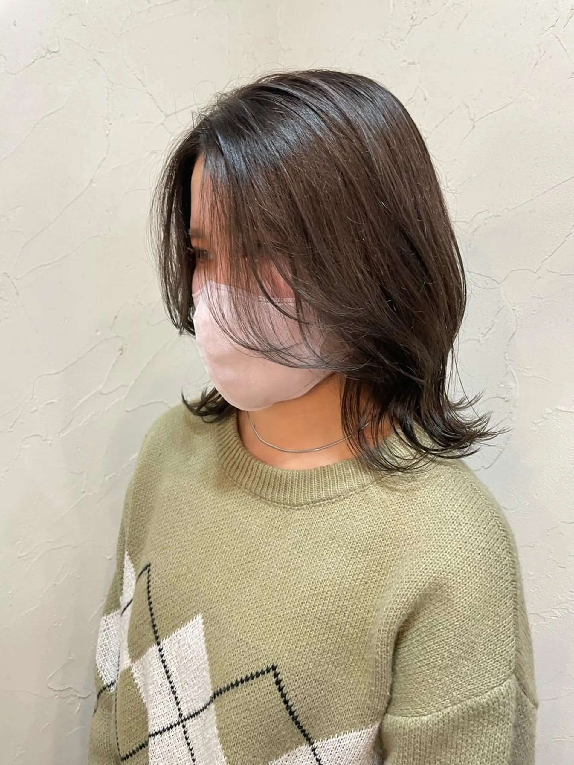 ミディアム カット 顔周り/透明感カラー アベ マホのヘアスタイル