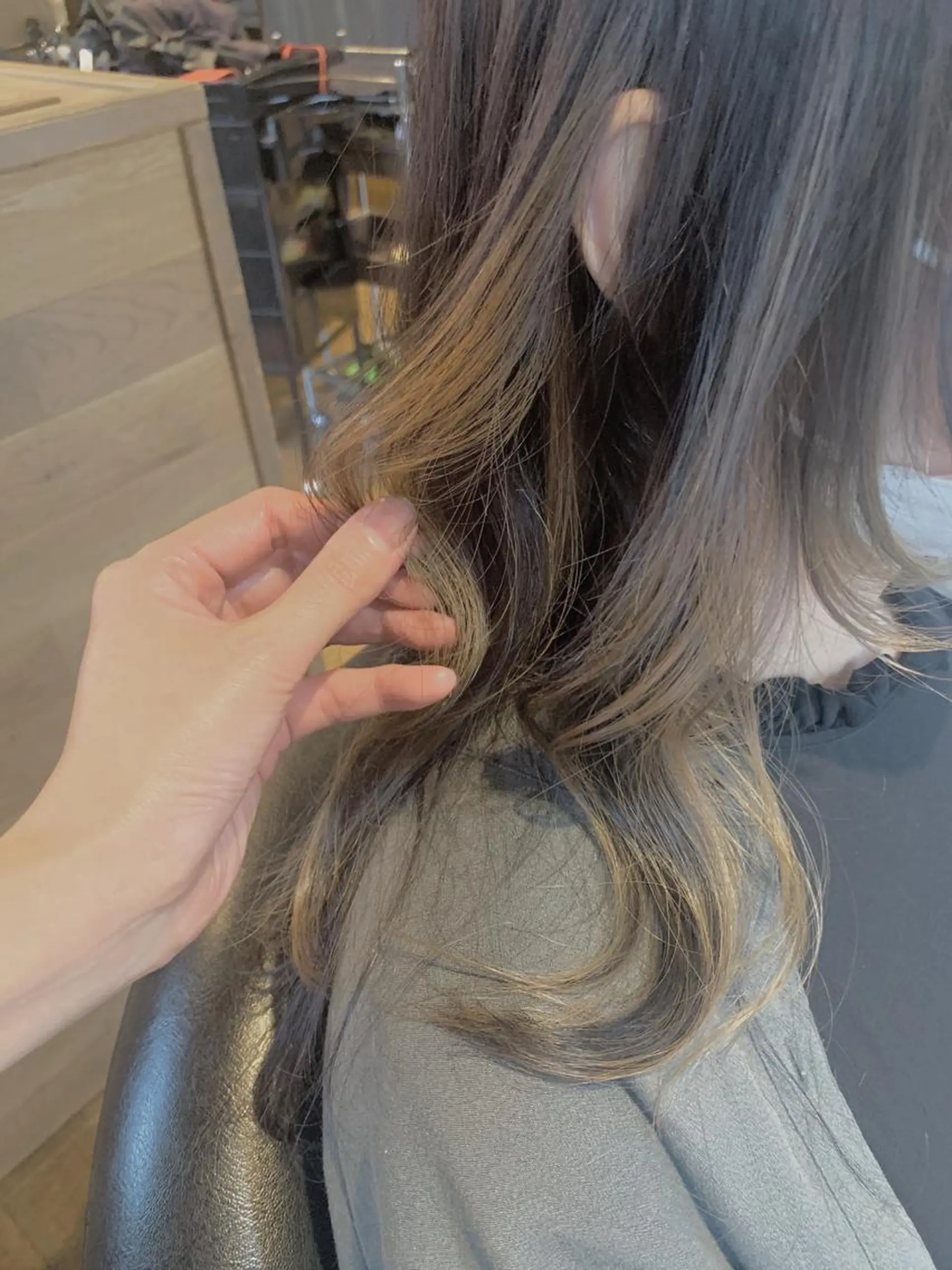 セミロング ミストバング ヨシンモリ カット ヘアカラー old✂︎【ウイルス管理徹底中❣️】所属・🍋old✂︎ CHIHOの眉毛・アイブロウイメージ