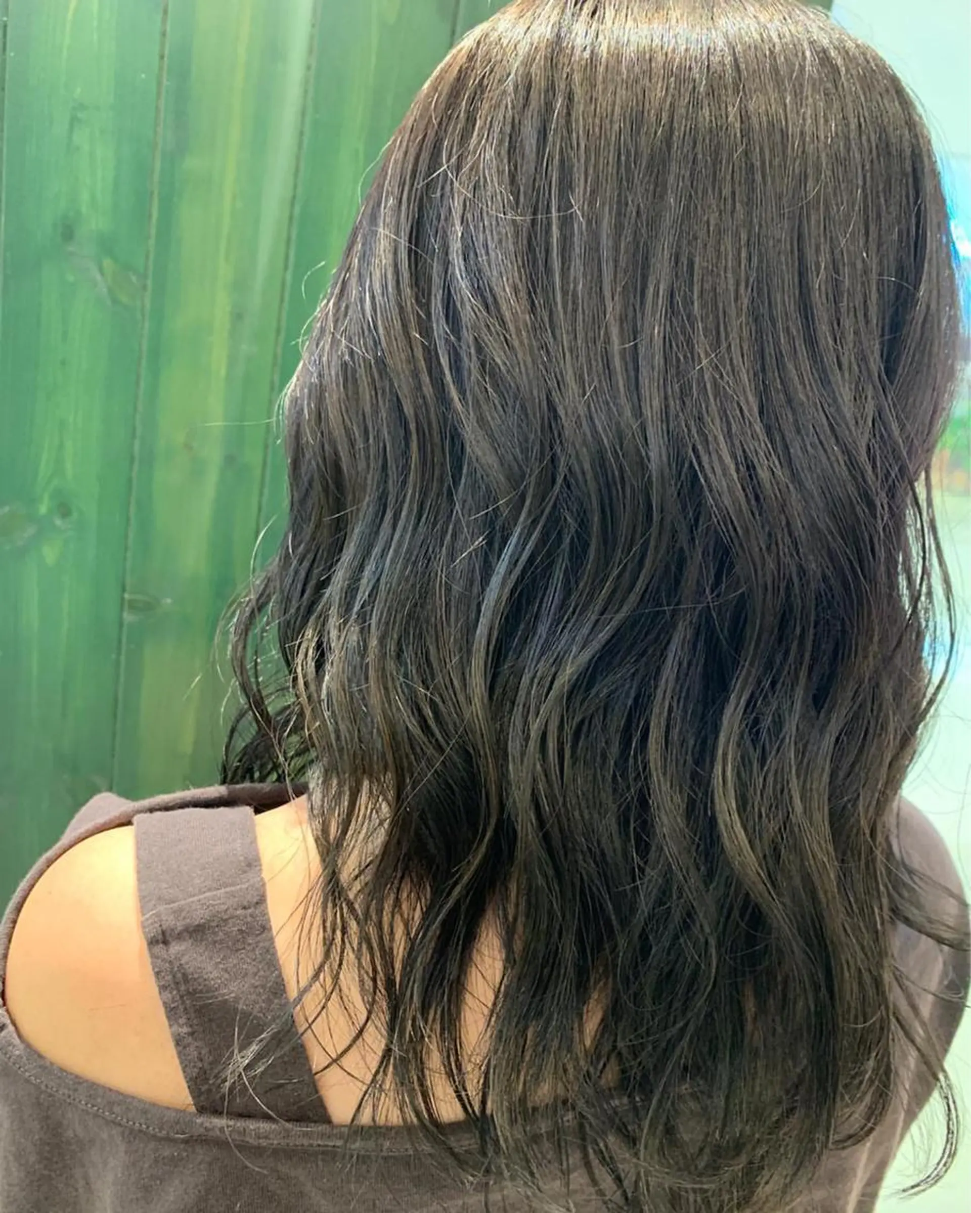 ロング カット ヘアカラー 縮毛矯正 トリートメント レイヤーカット・ 縮毛矯正 星野のヘアスタイル