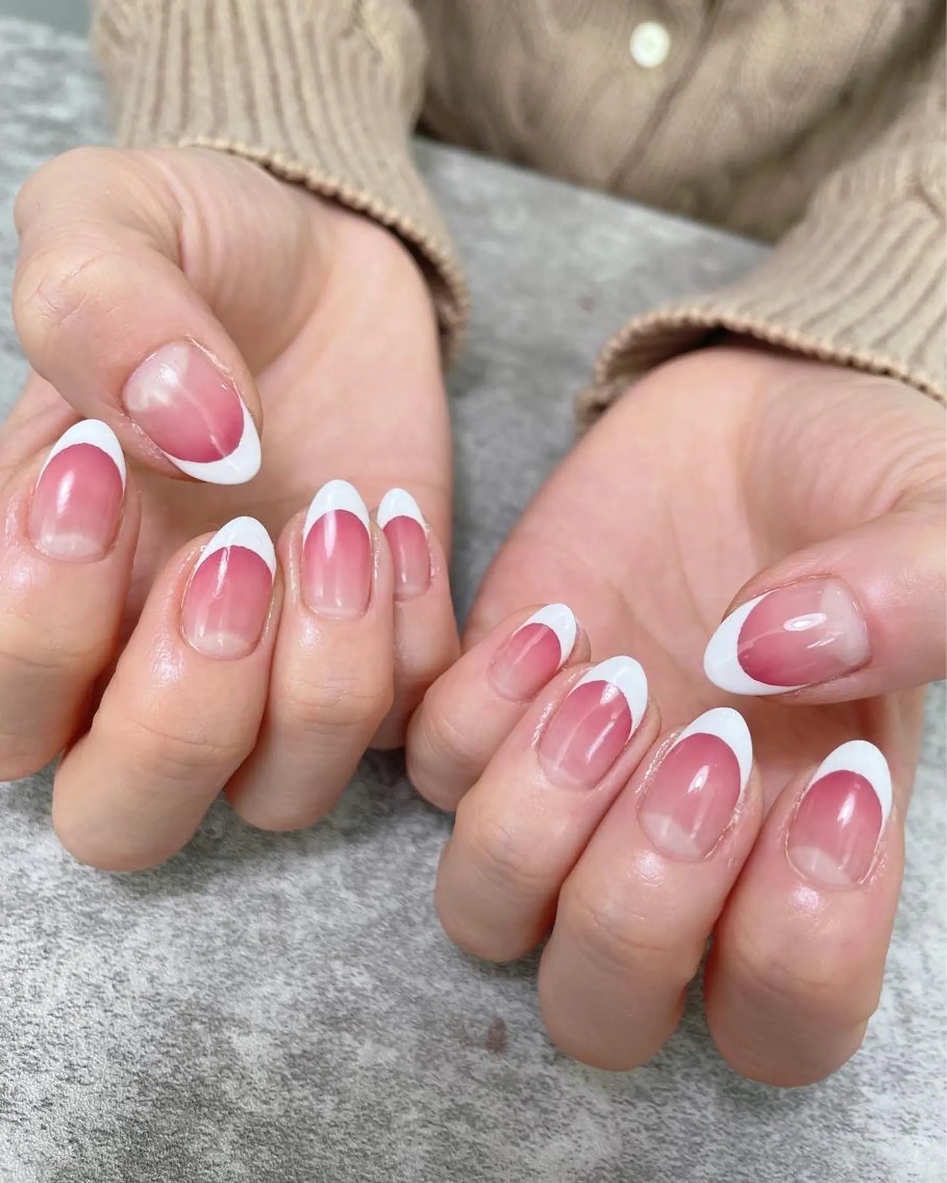 ネイル フレンチネイル グラデーション ピンク ハンドネイル ma riのネイルデザイン