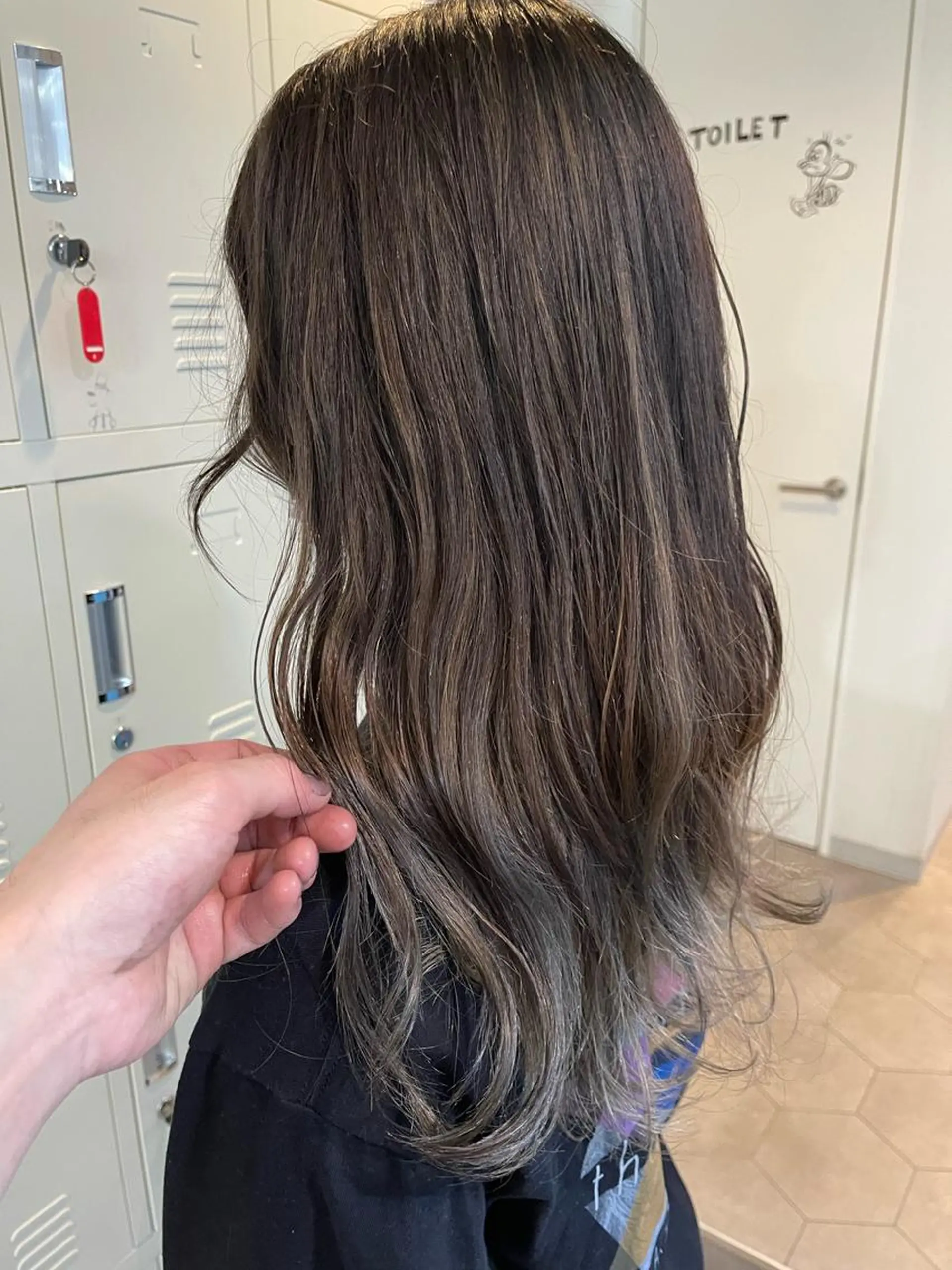 カラー 四ッ井 翔のヘアスタイル