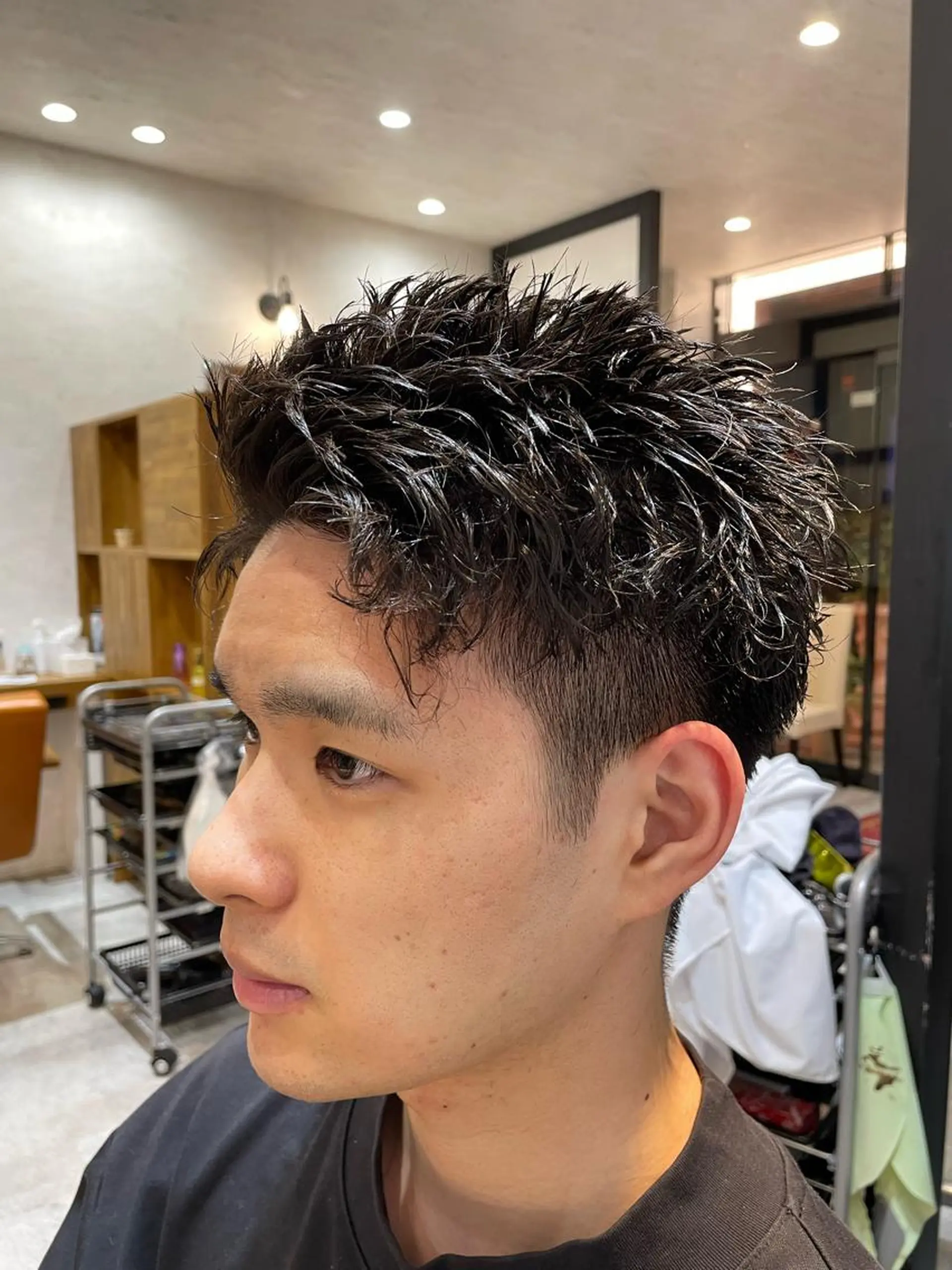 ショート パーマ メンズ メンズパーマ ツイストスパイラルパーマ スパイラルパーマ カット パーマ トリートメント 下村 琉弥のヘアスタイル
