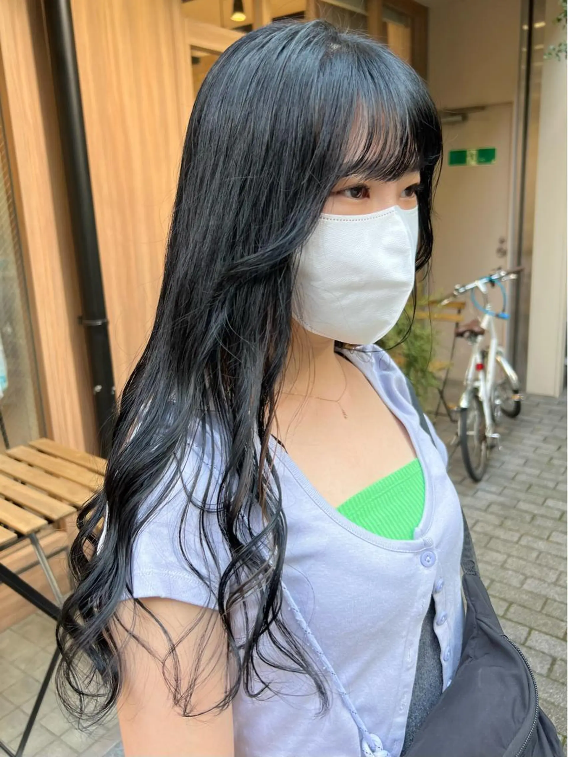 ロング カラー 黒髪 ブルーカラー ブルーブラック ヘアカラー トリートメント レイヤーカット/ Kaedeのヘアスタイル