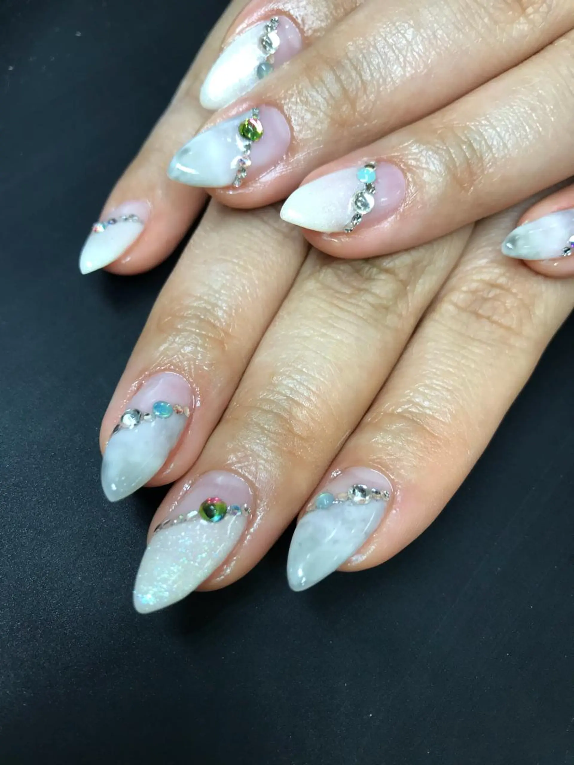 ネイル ハンドネイル みんなの店所属・仲谷 つかさのエステ・リラクイメージ