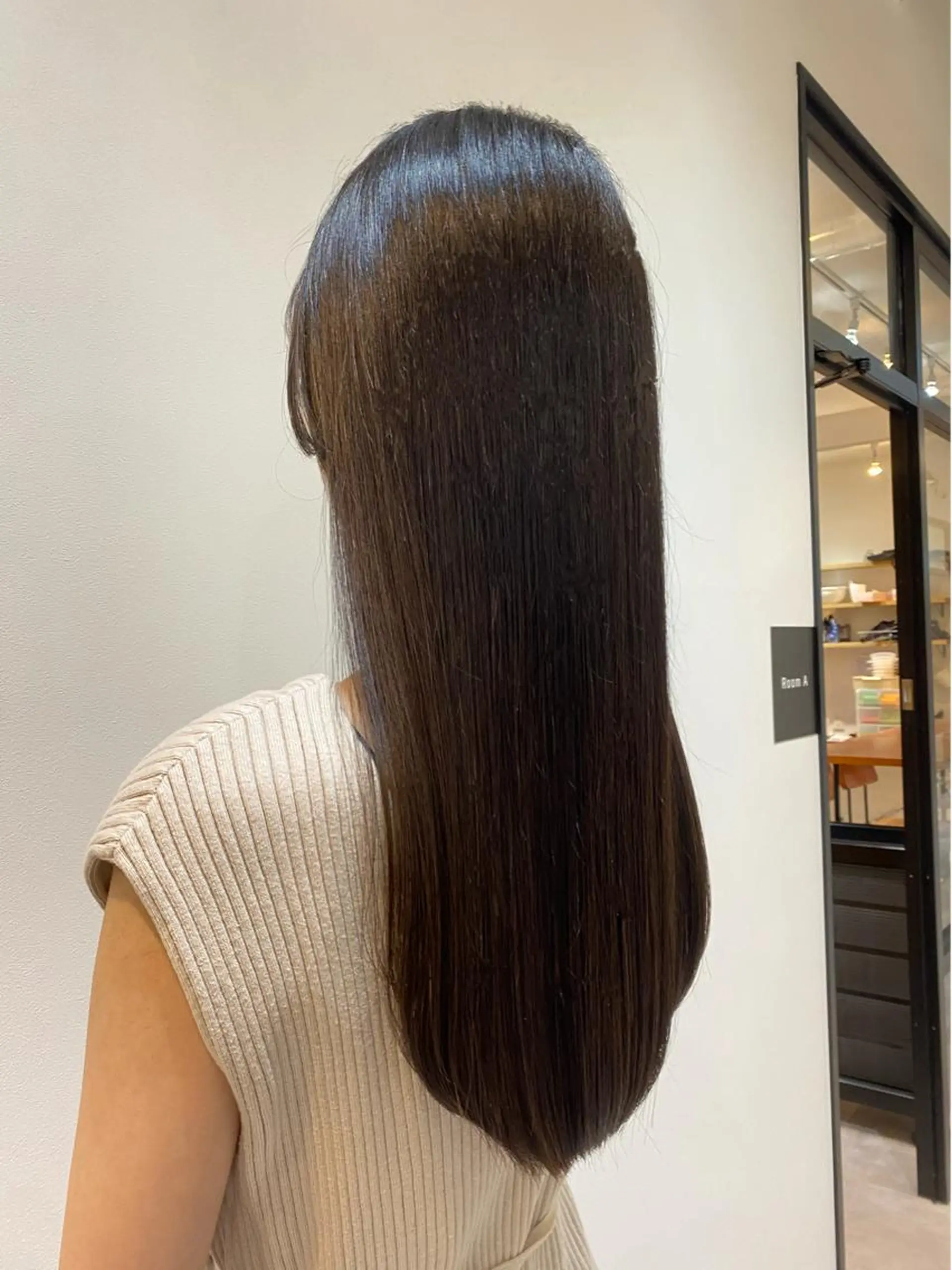 ロング カラー バレイヤージュ ブリーチ ケアブリーチ デザインカラー ダブルカラー カット トリートメント ♡オシャ髪♡AI ✂️newi町田のヘアスタイル