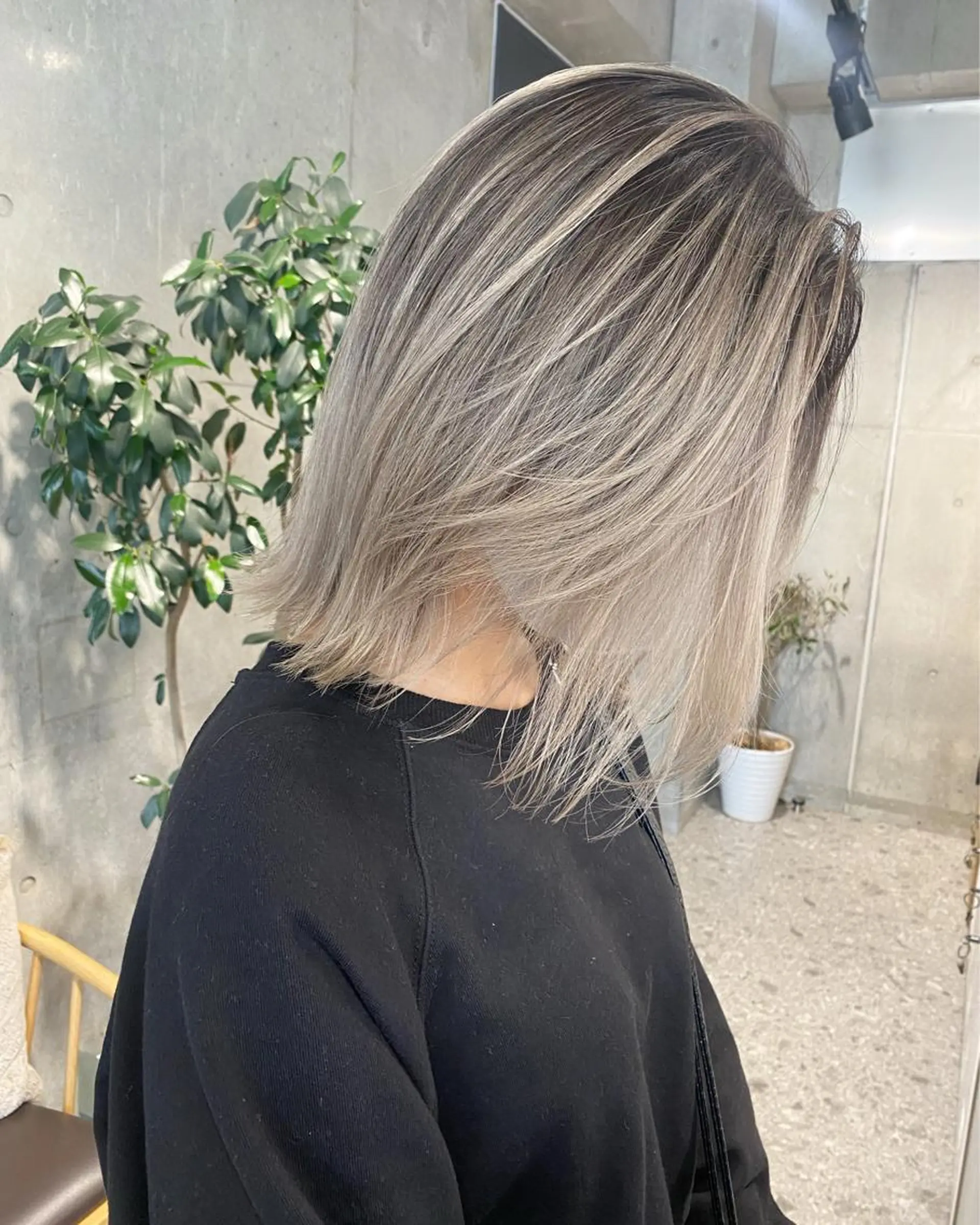 ミディアム カラー バレイヤージュ レイヤーカット ヘアカラー デザインカラー 店長🌈annaのヘアスタイル