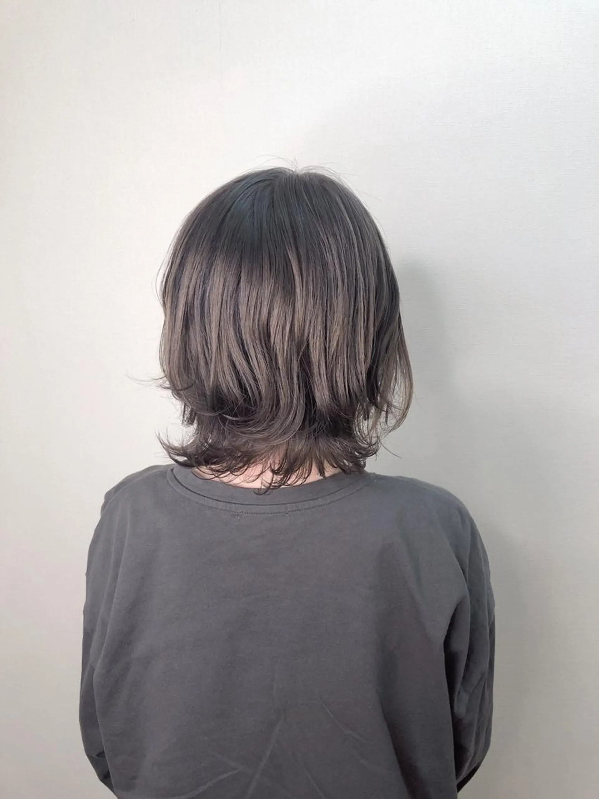 ショート ウルフカット カット トリートメント 崎山 瑠依のヘアスタイル