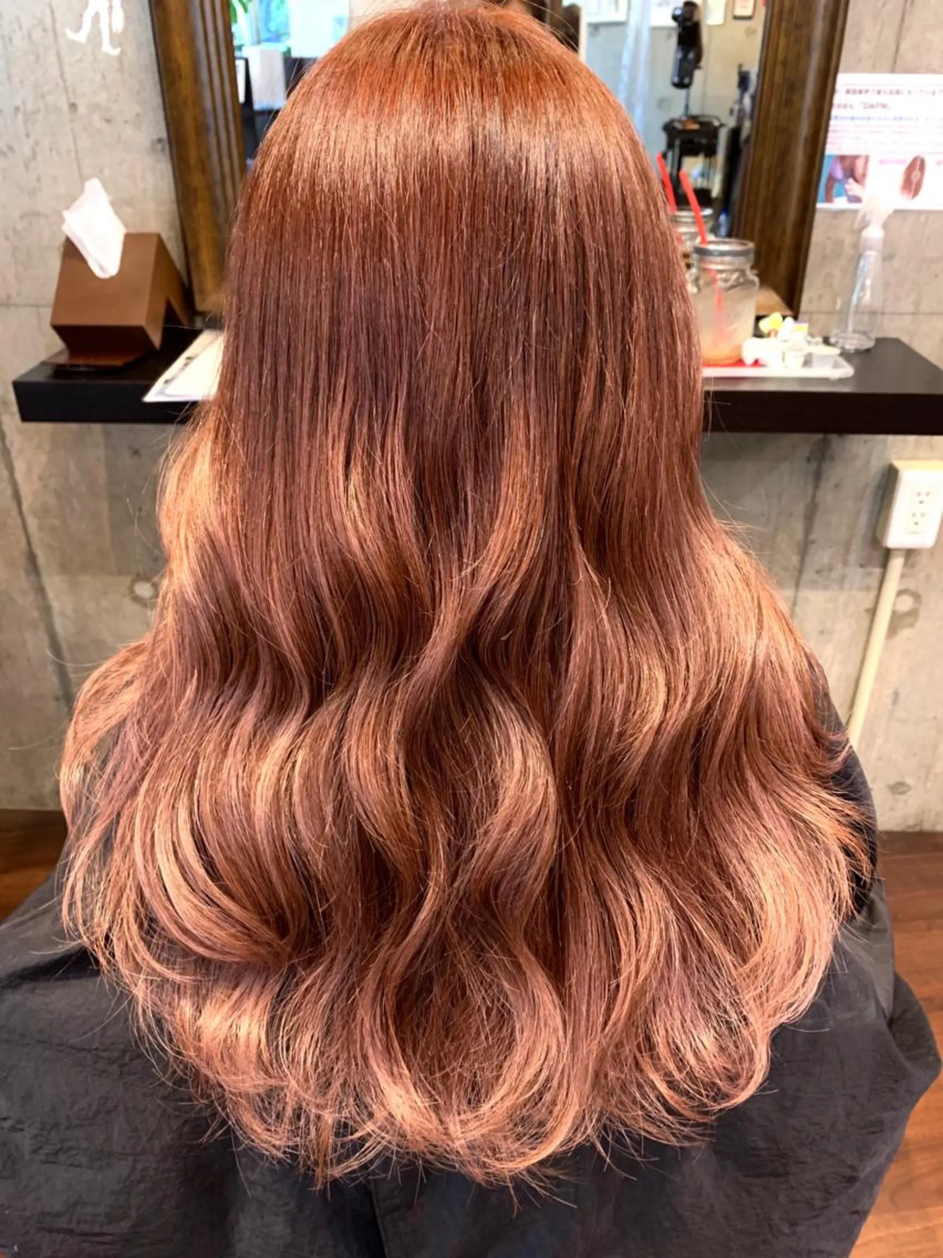 ロング カラー ヘアカラー ナカジマ ハルカのヘアスタイル