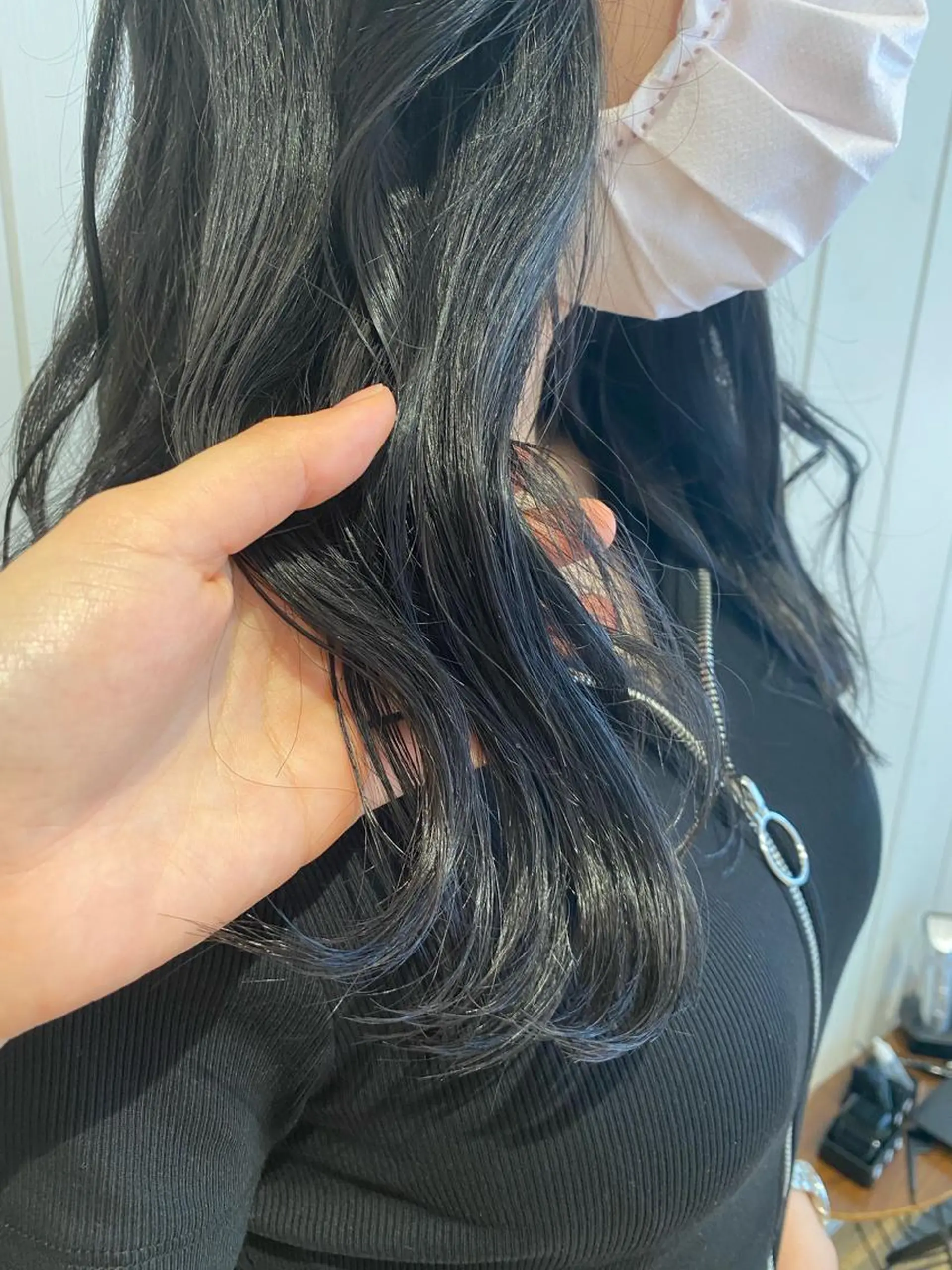 ロング カラー ブリーチ 透明感カラー ️🫧mi ki🫧のマツエク・マツパデザイン