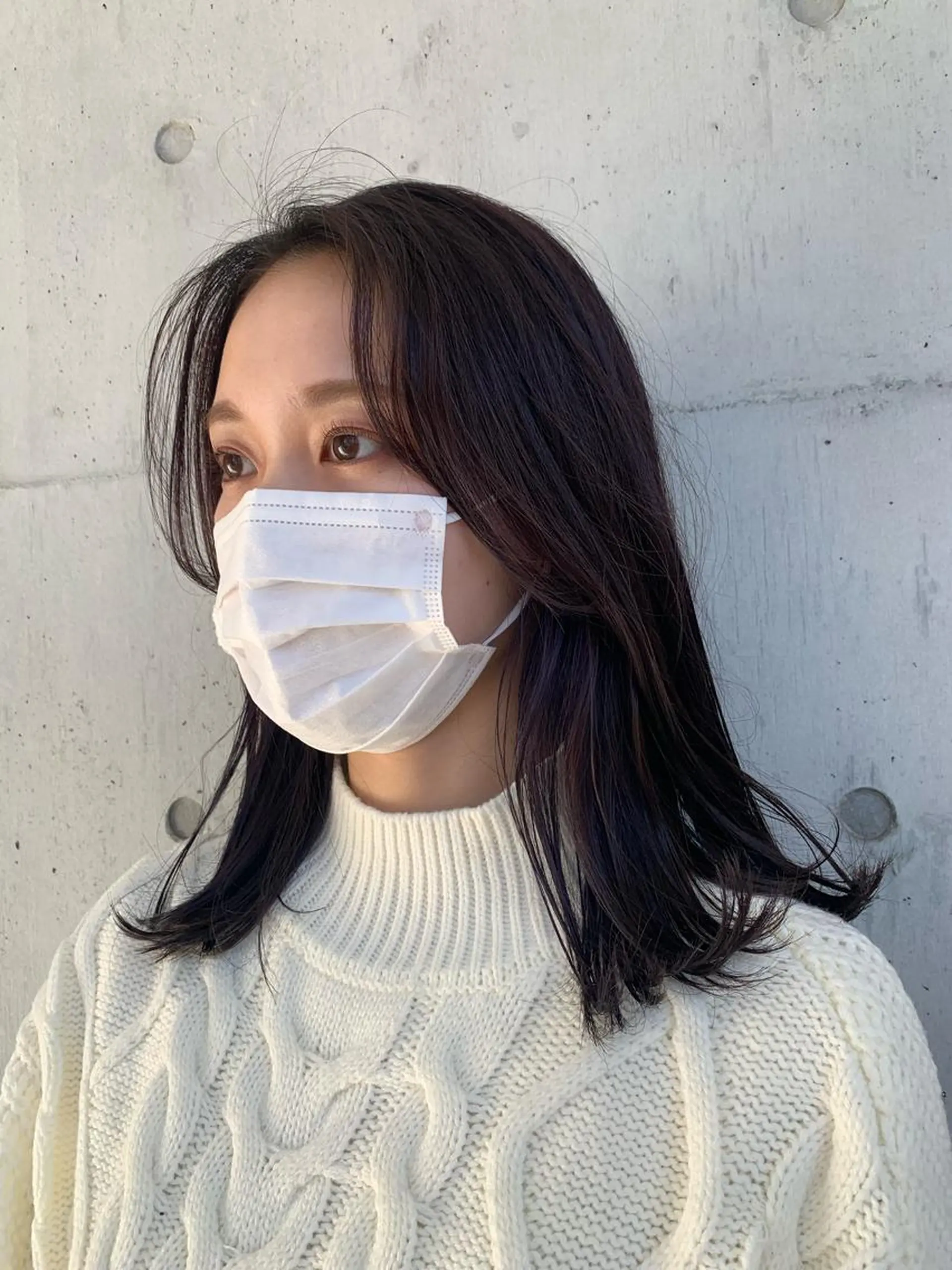 ミディアム カラー 黒髪 パープルカラー パープルブラック カット ヘアカラー トリートメント カネコ ユカリのヘアスタイル