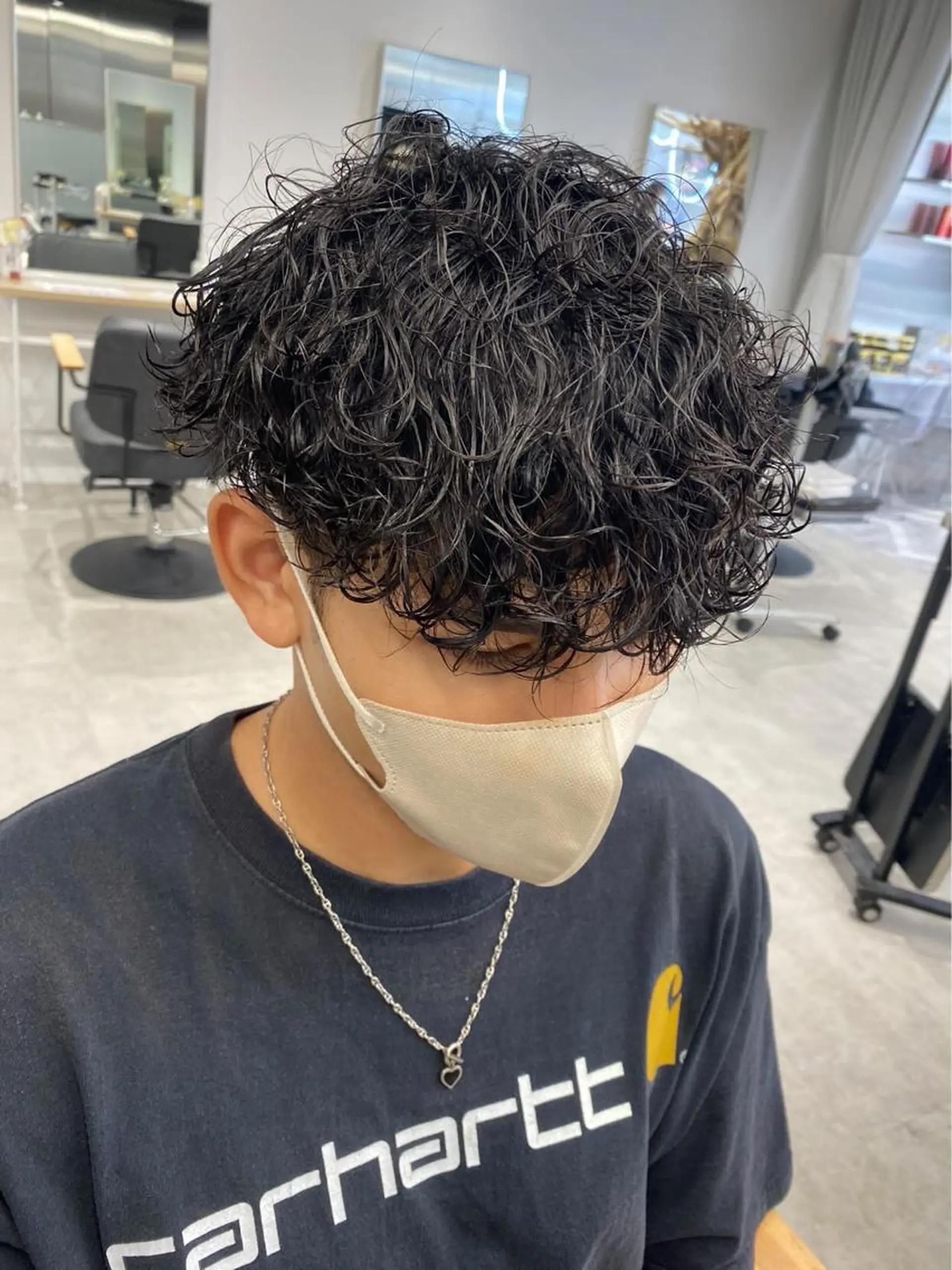ショート パーマ メンズ カット パーマ ダウンパーマ🇰🇷 毛流れパーマ【かな】のヘアスタイル