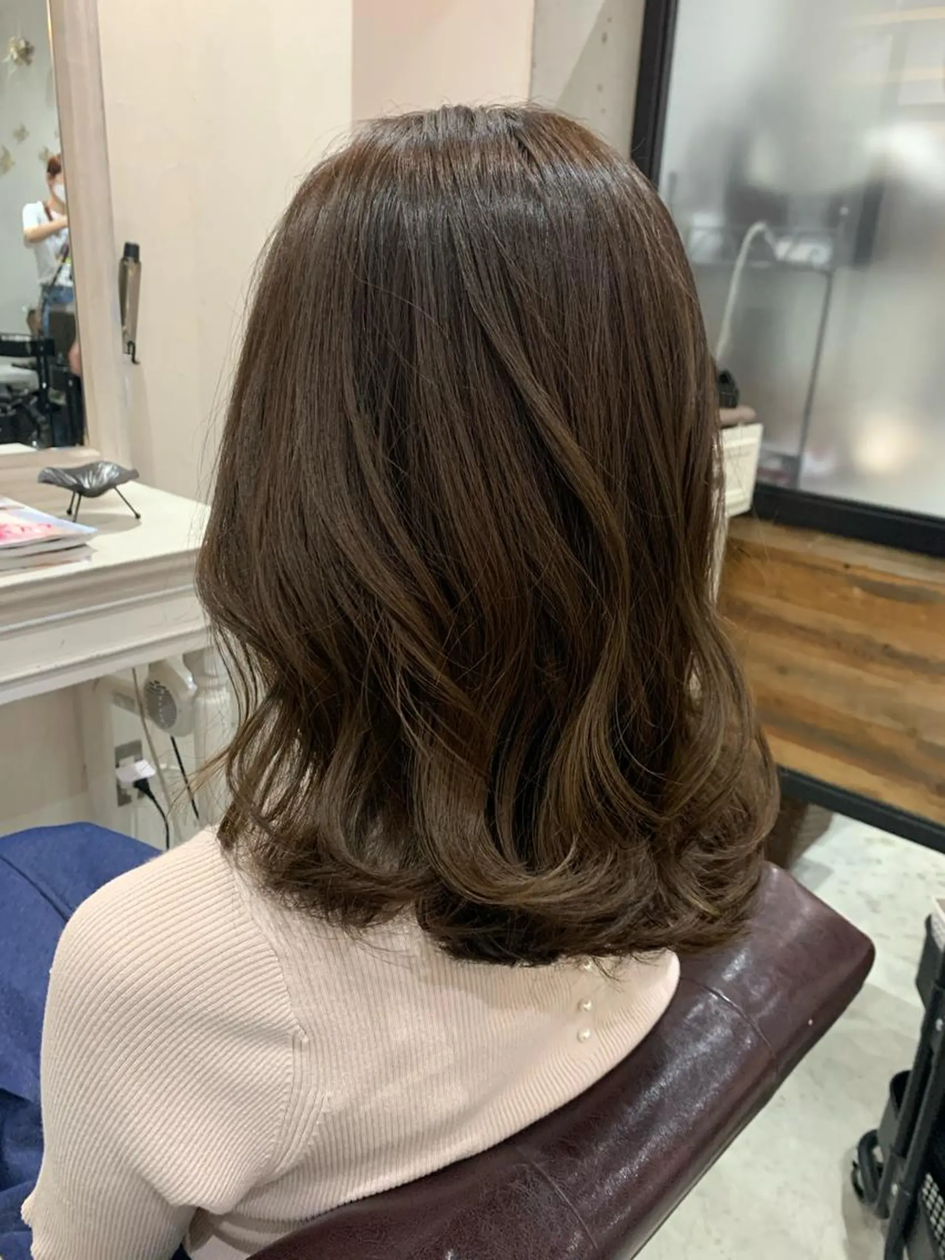 セミロング カラー ヘアアレンジ ヘアカラー トリートメント kei/透明感カラー /ベージュ/ブリーチのヘアスタイル
