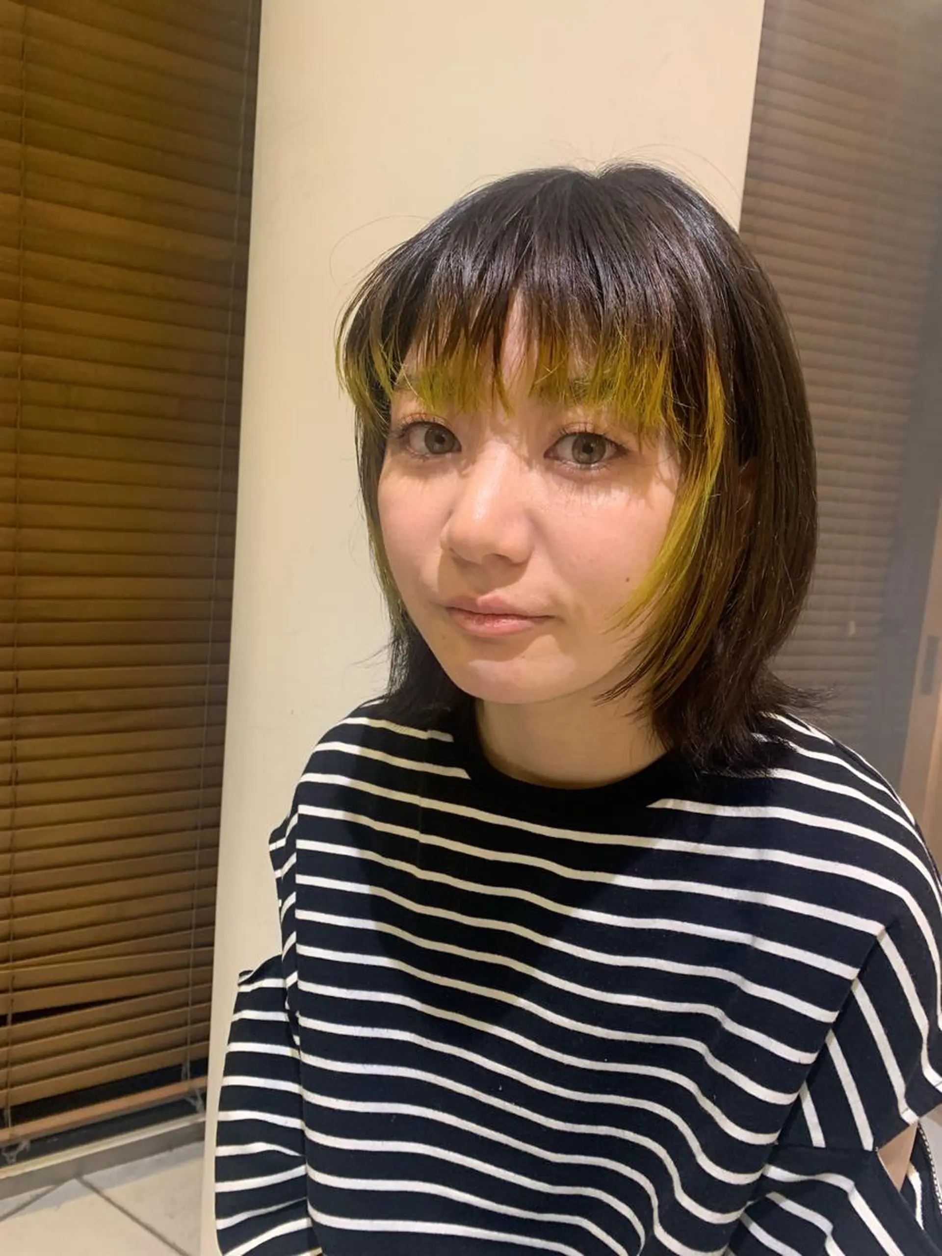 ショート カラー ブリーチ デザインカラー ボブ/ナチュラル 西宮北口/みなみのヘアスタイル