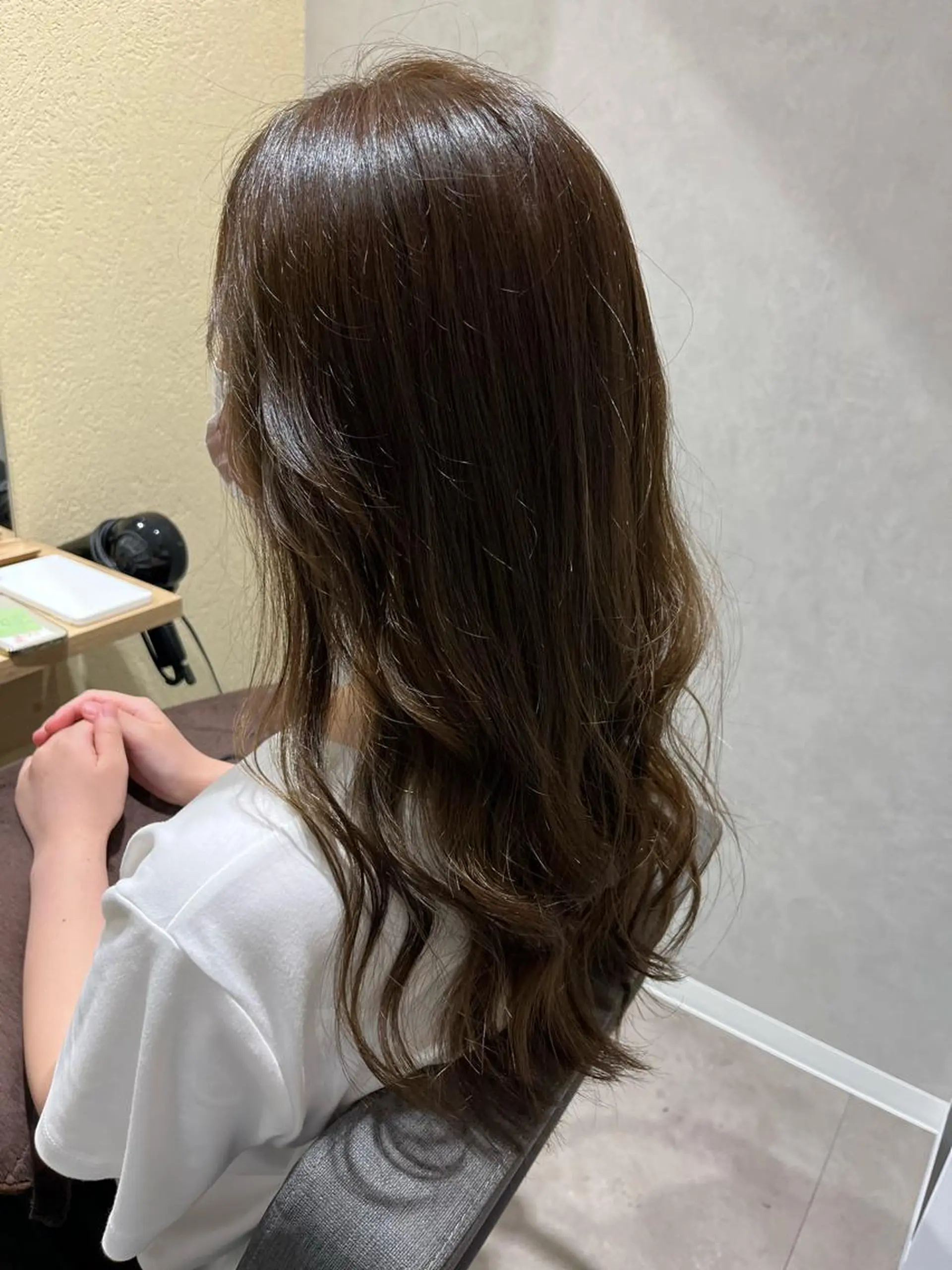 セミロング カット ヘアカラー トリートメント TELA HAIR所属・長谷川 千尋のヘアスタイル