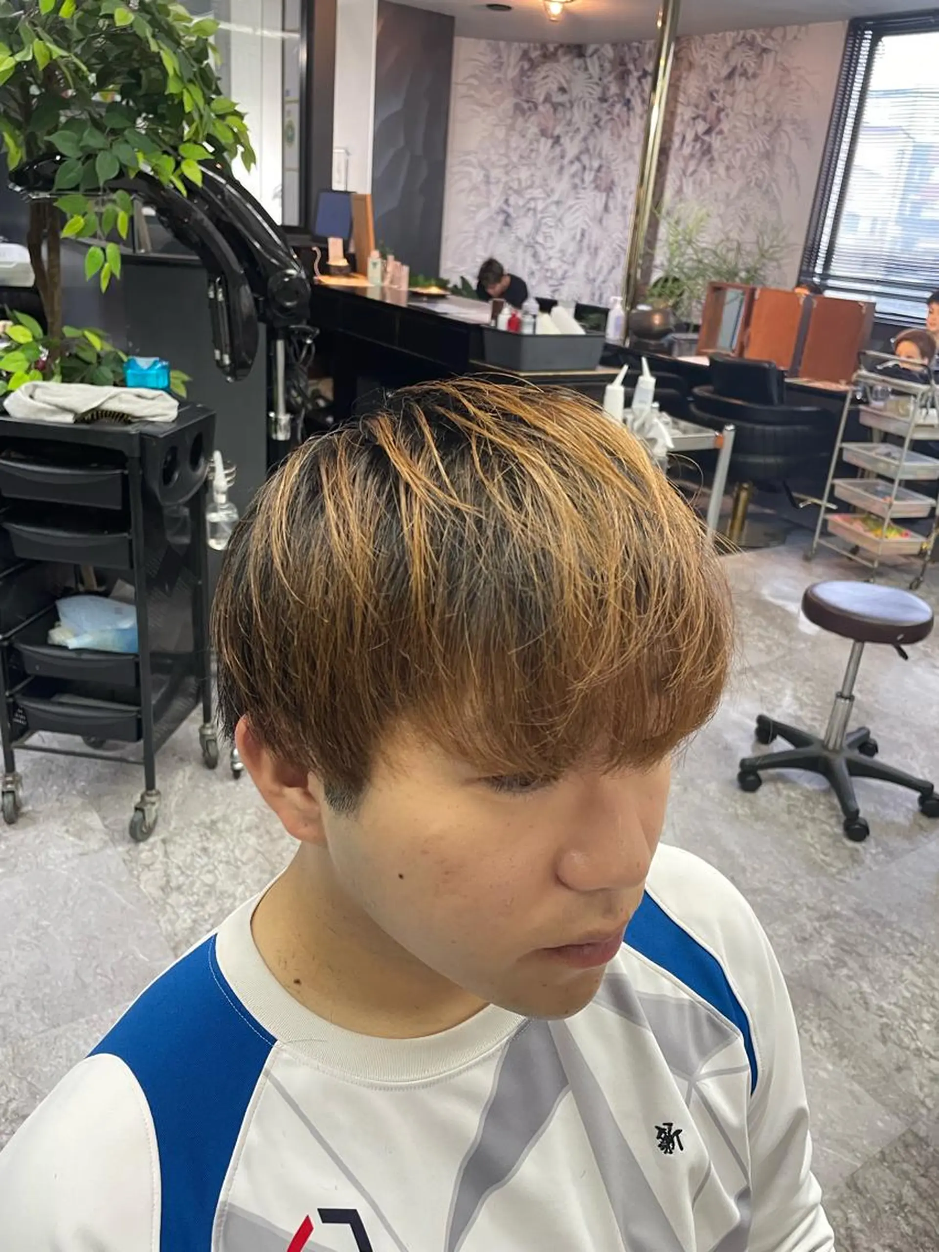 ショート ショートヘア 縮毛矯正 トリートメント 篠原 侑作のヘアスタイル