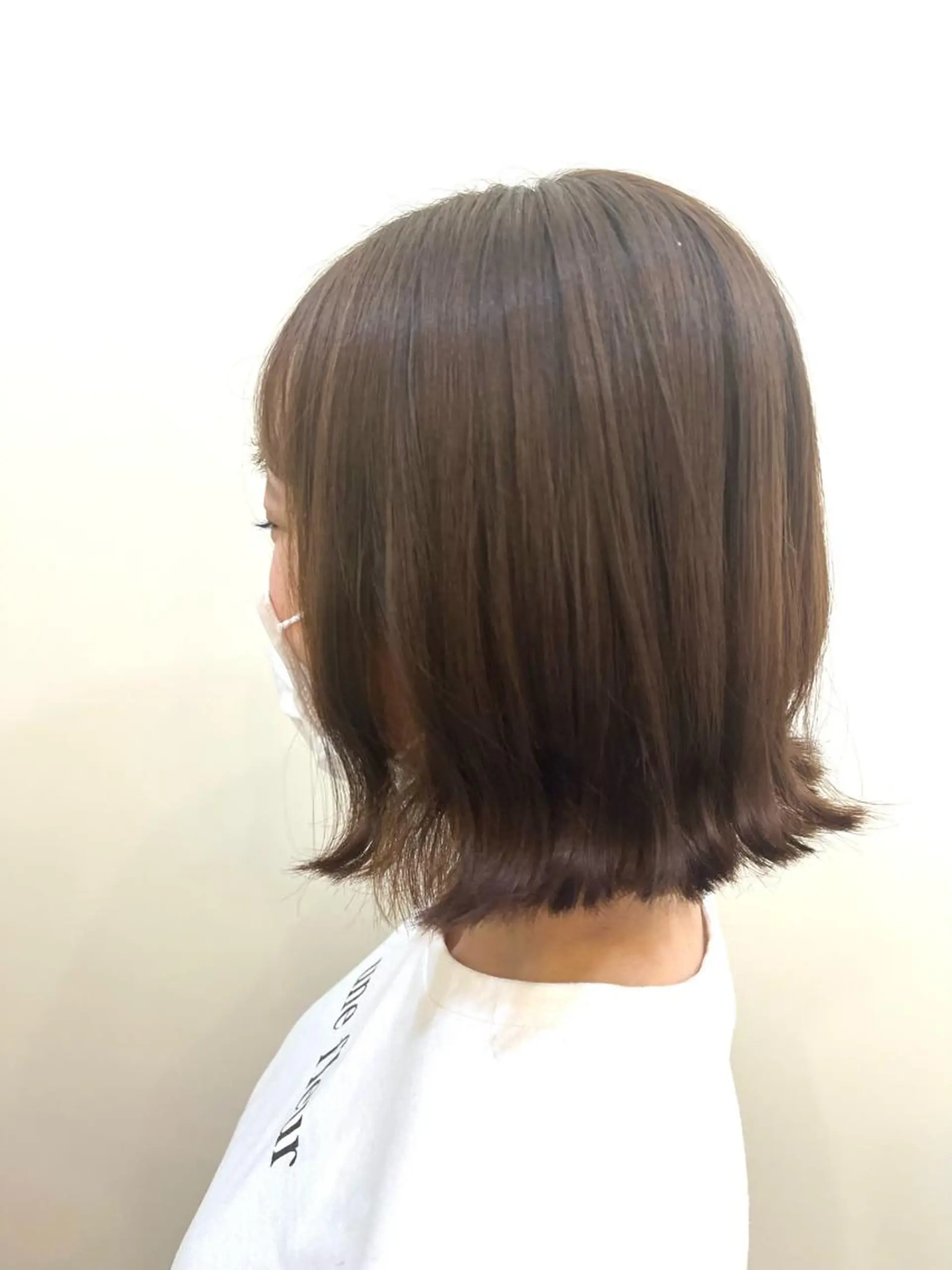 ミディアム カット 伊藤 由妃乃のヘアスタイル