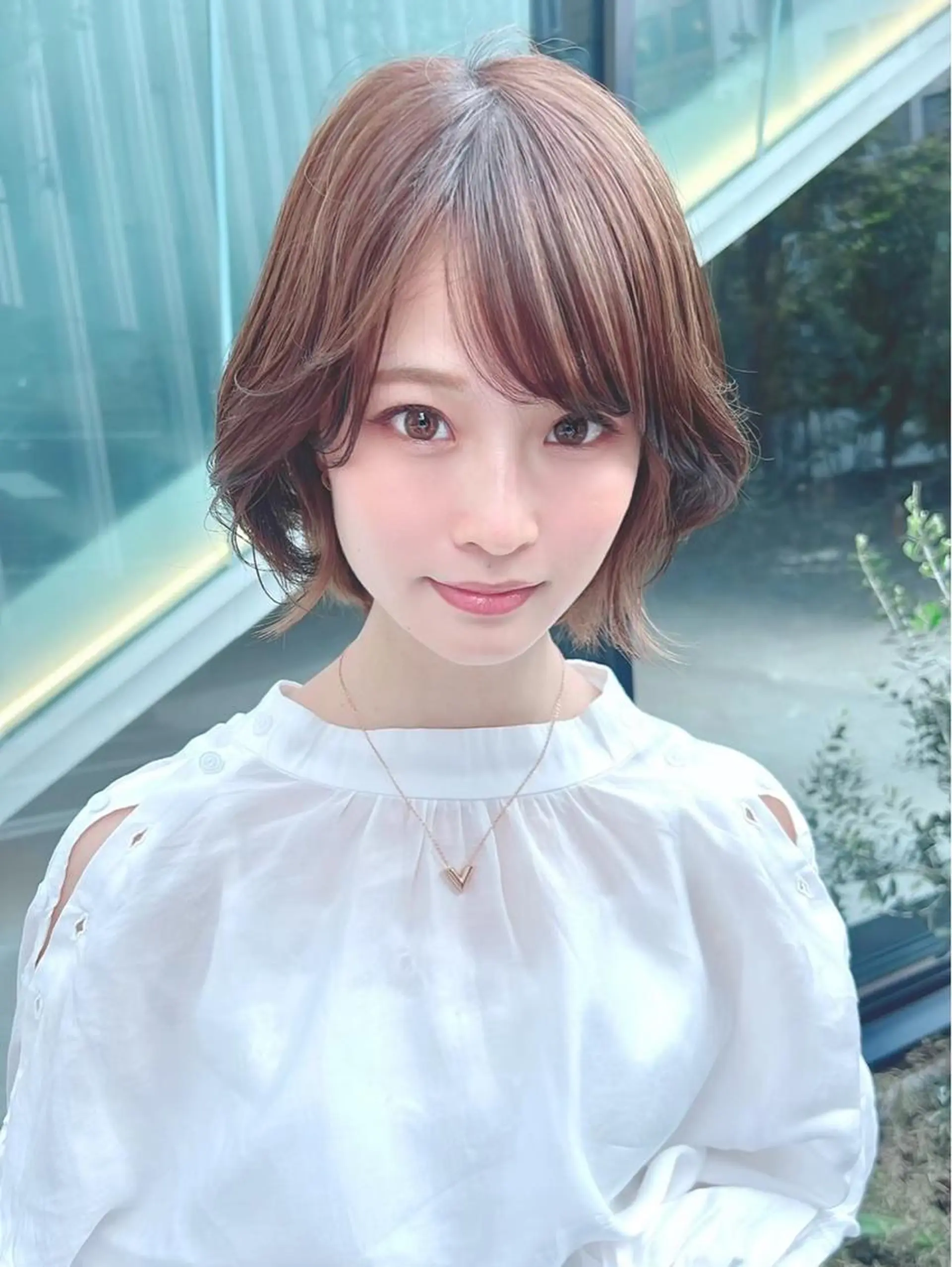 ミディアム カラー パーマ ヘアアレンジ カット ヘアカラー トリートメント 【公式】amble luxe池袋東口♻️のヘアスタイル