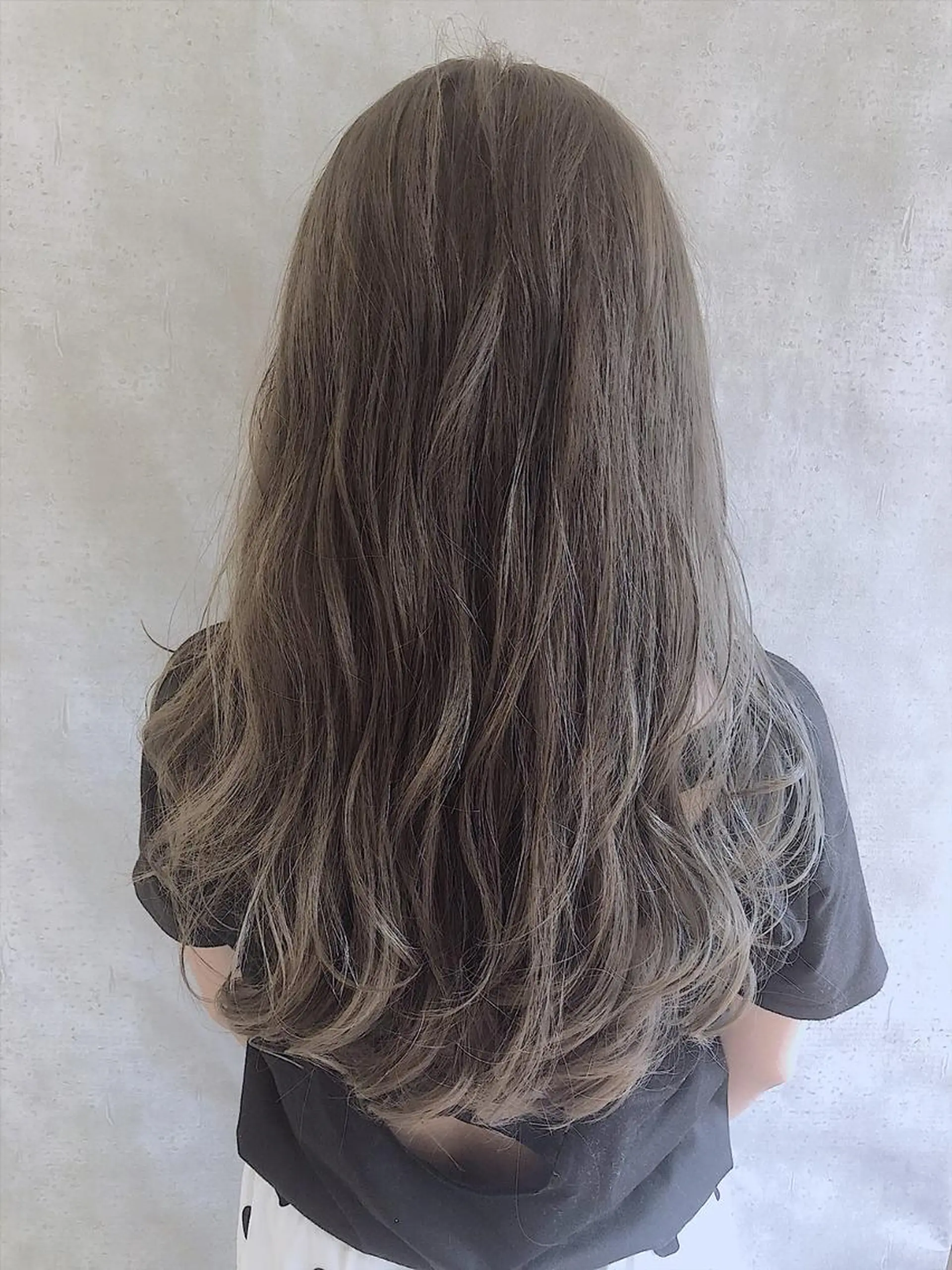 セミロング カラー アディクシーカラー ブリーチ ケアブリーチ ダブルカラー ハイライトカラー MOU namba ムウナンバのヘアスタイル