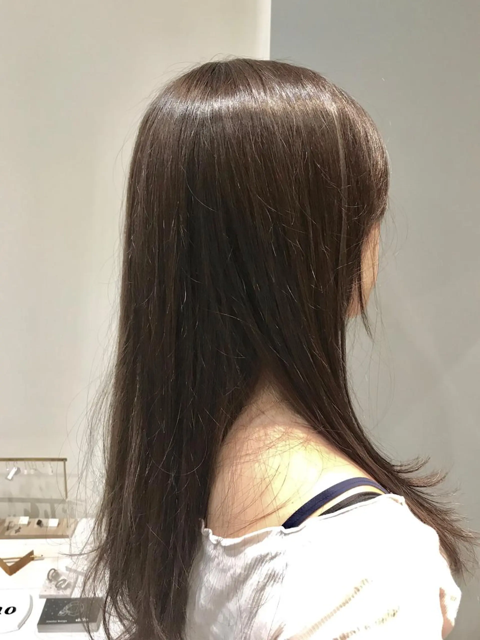 ロング カラー ブルーカラー ブルージュ ハイライトカラー ハイライト カット ヘアカラー トリートメント KEN KENのヘアスタイル