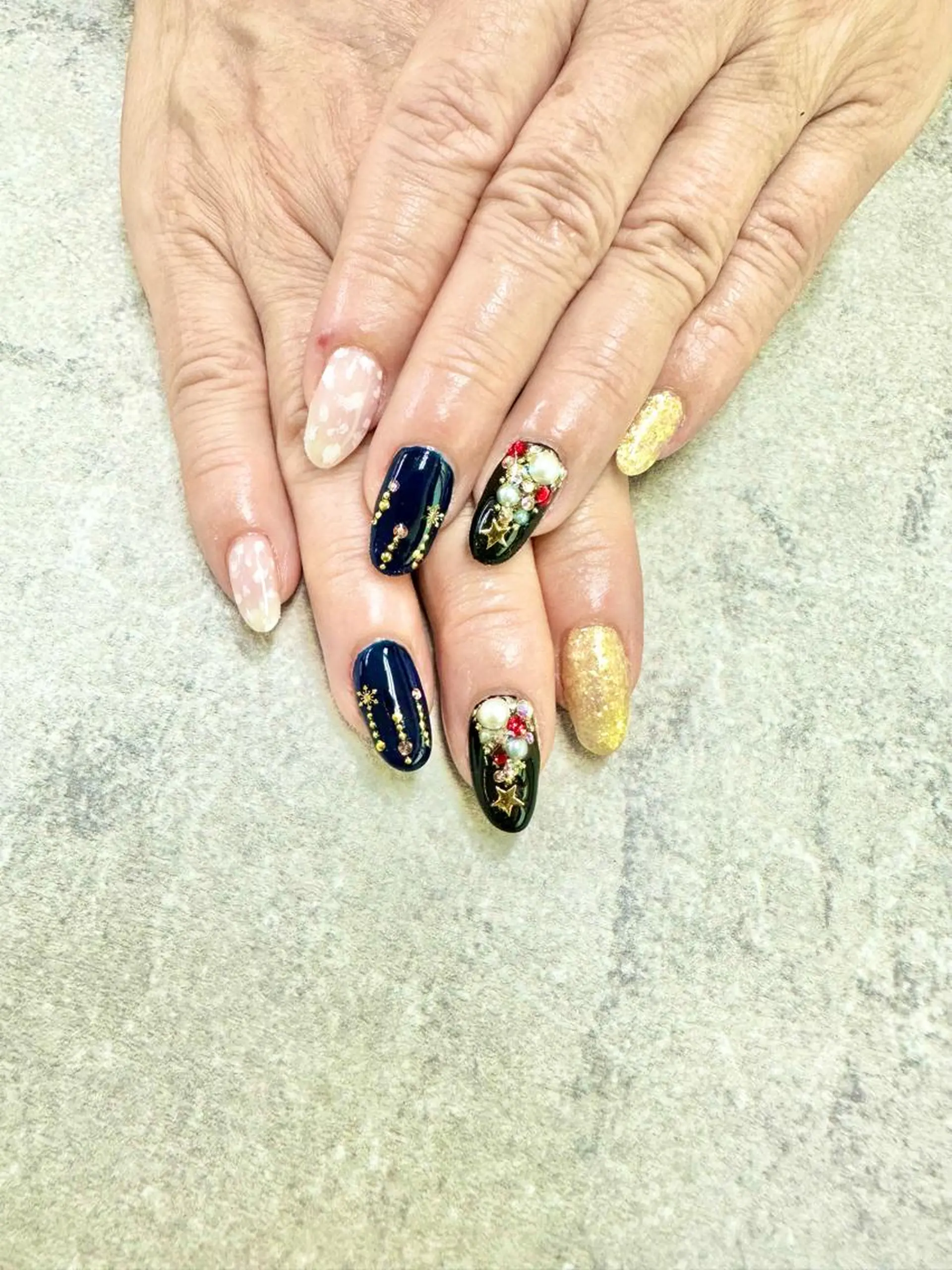 ネイル アートネイル フレンチネイル ジェルネイル ガラスフレンチ グラデーション ハンドネイル ハンドケア FASTNAIL PLUS 新宿店のネイルデザイン