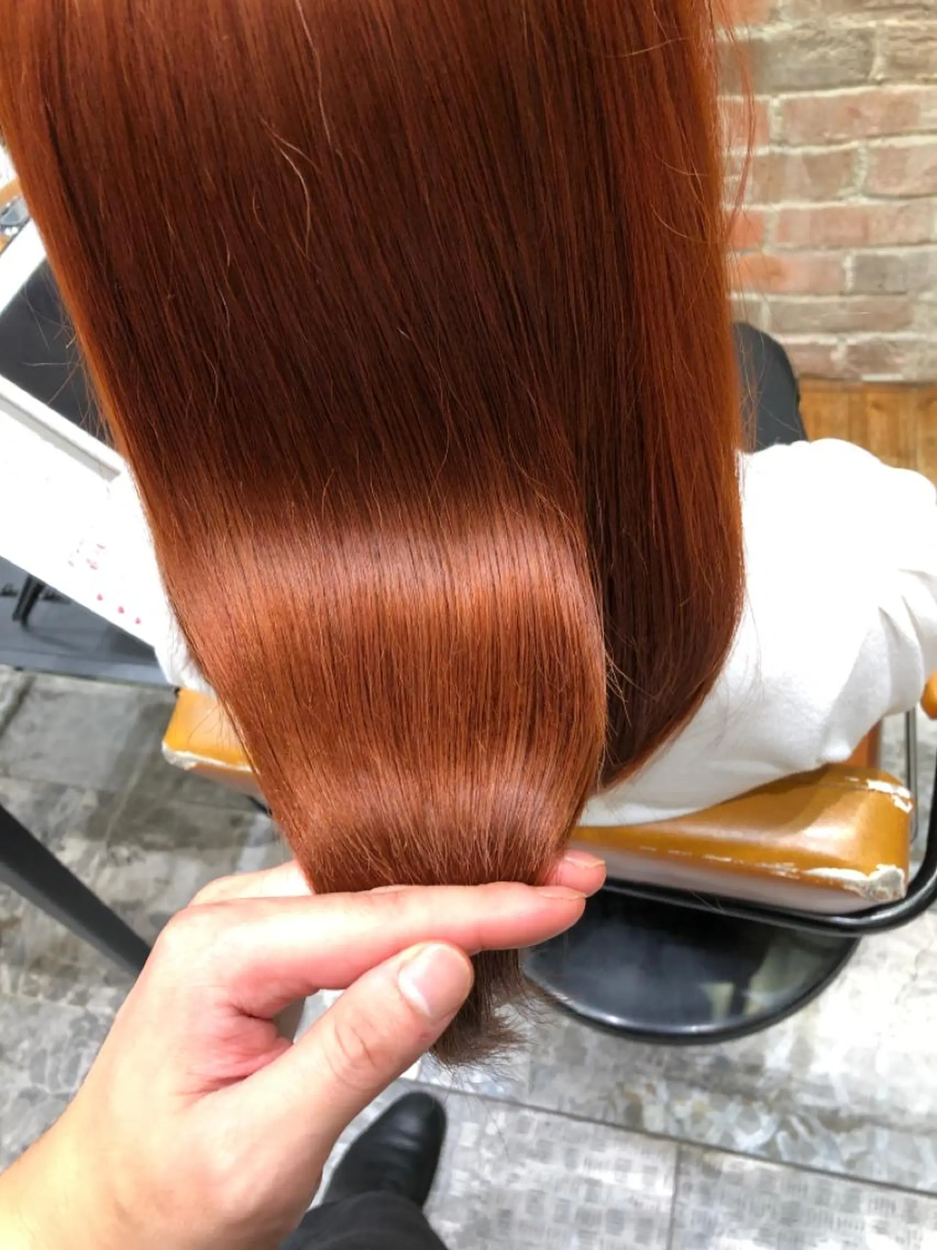 ロング カラー パーマ ヘアアレンジ メンズ キッズ ネイル マツエク・マツパ オレンジ ピンクカラー カラーマツエク オレンジ ピンク ヘアカラー トリートメント 新宿✨レイヤーカット 韓国ヘア/坂本亜裟海のヘアスタイル
