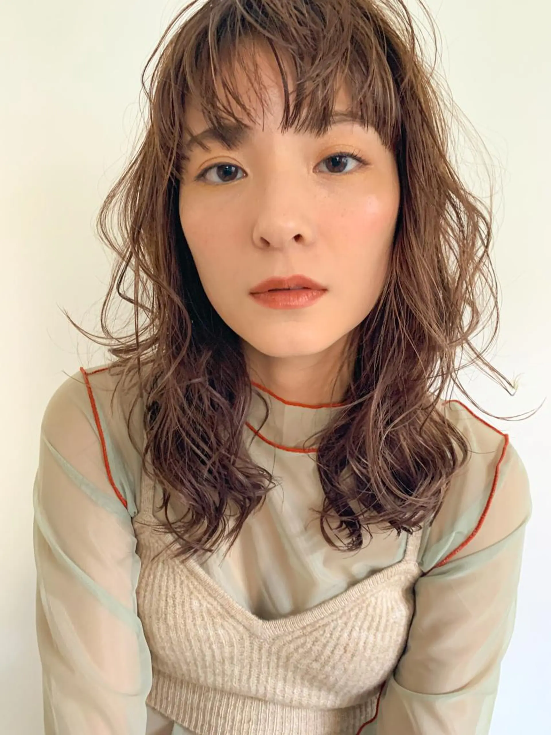 セミロング カラー パーマ 切りっぱなしボブ セミロングパーマ ボブ くせ毛 レイヤーカット カット ヘアカラー パーマ Spiel所属・Spiel ボブ/パーマのヘアスタイル